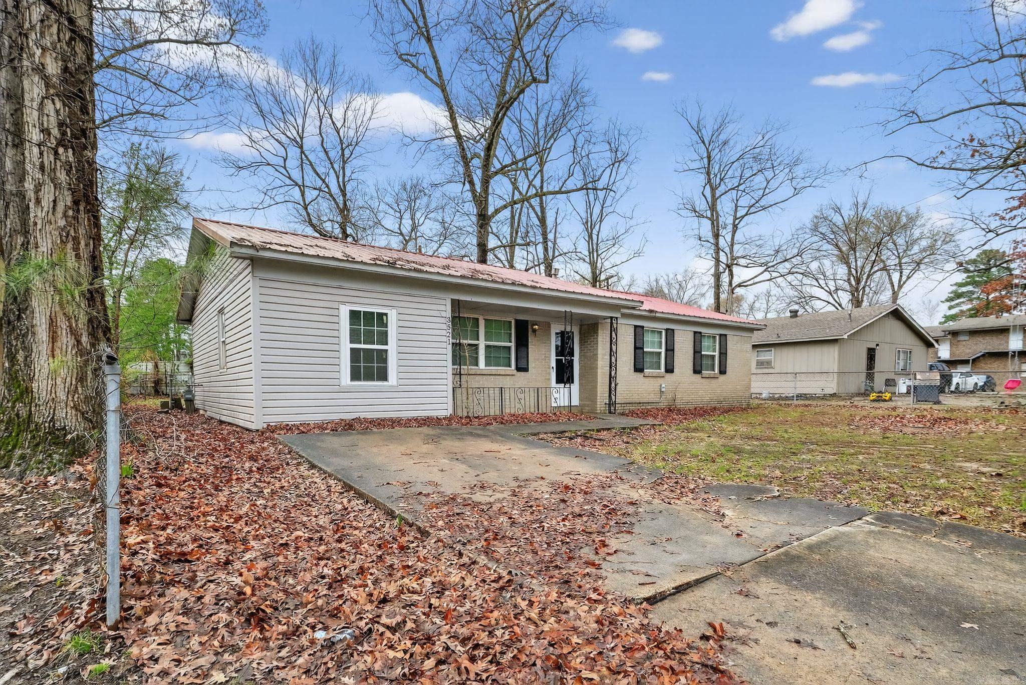 3521 Pinewood  Little Rock, AR