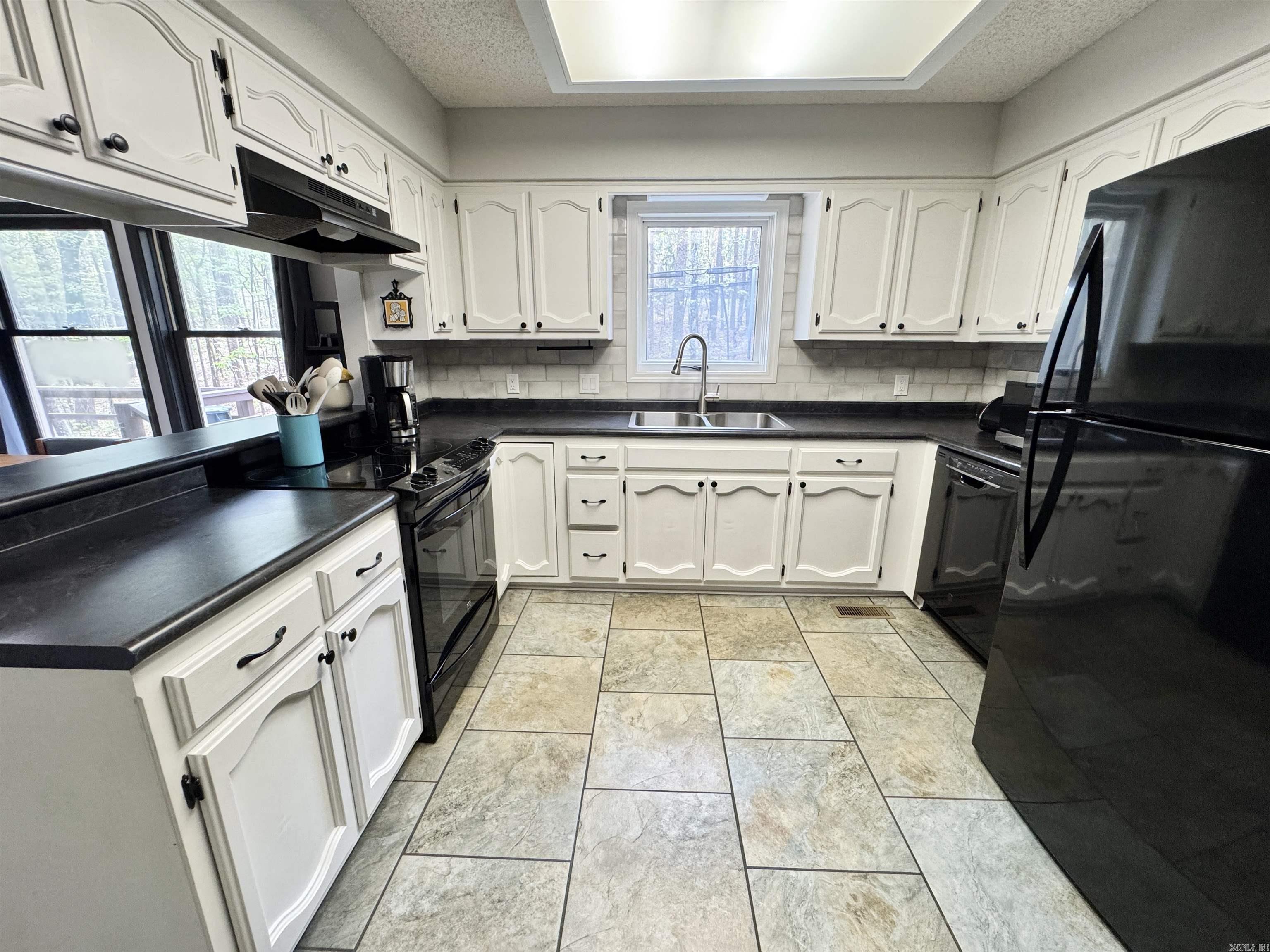 25 Alba Place Hot Springs Village, AR 71909