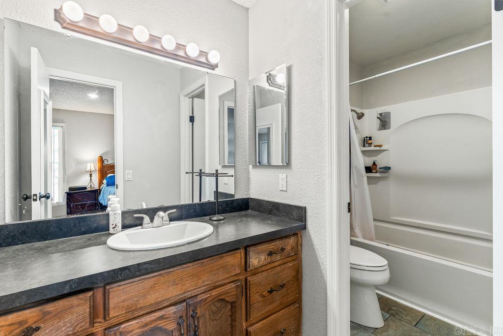 25 Alba Place  Hot Springs Village, AR