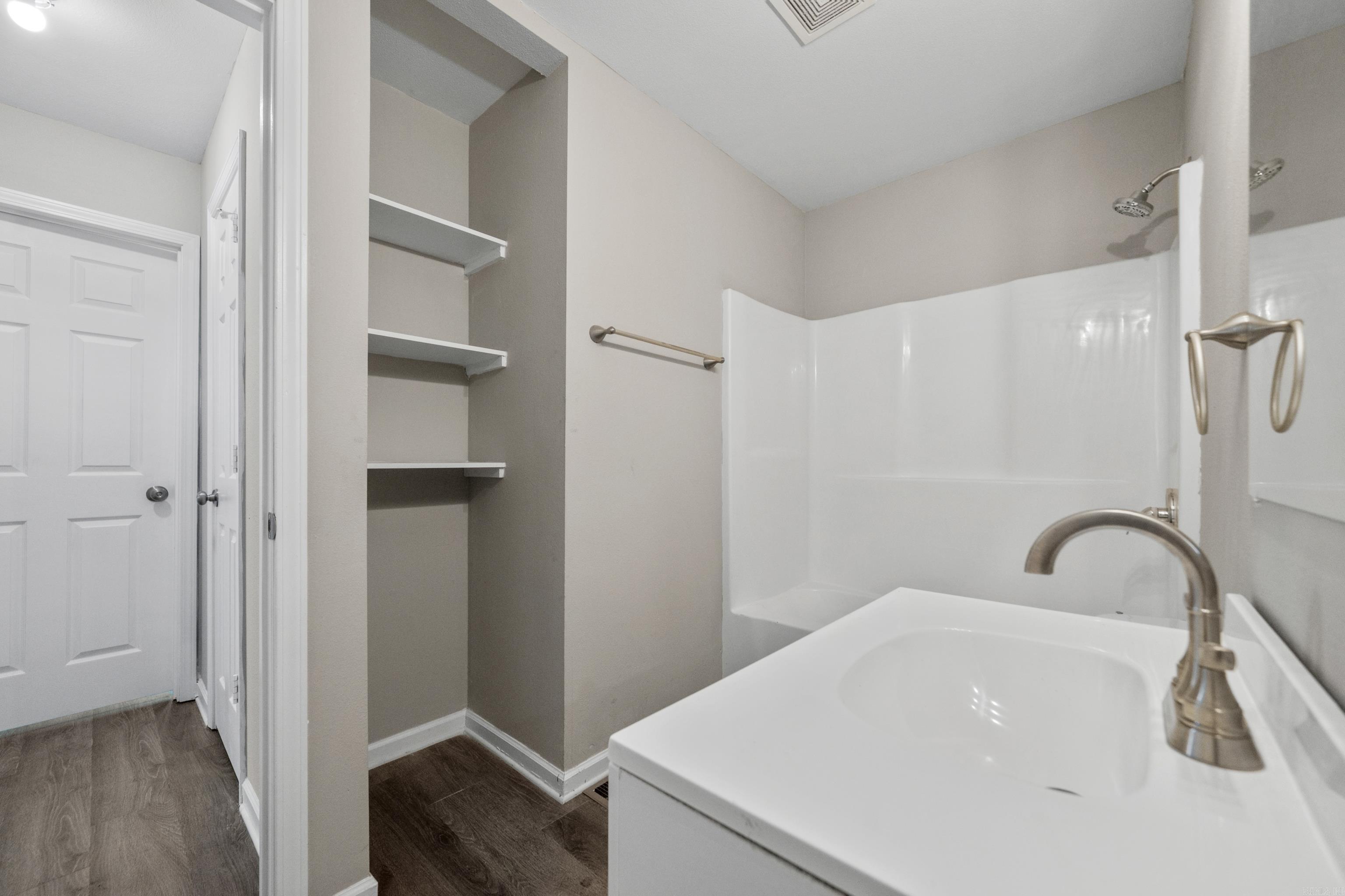 112 Newton  Hot Springs, AR