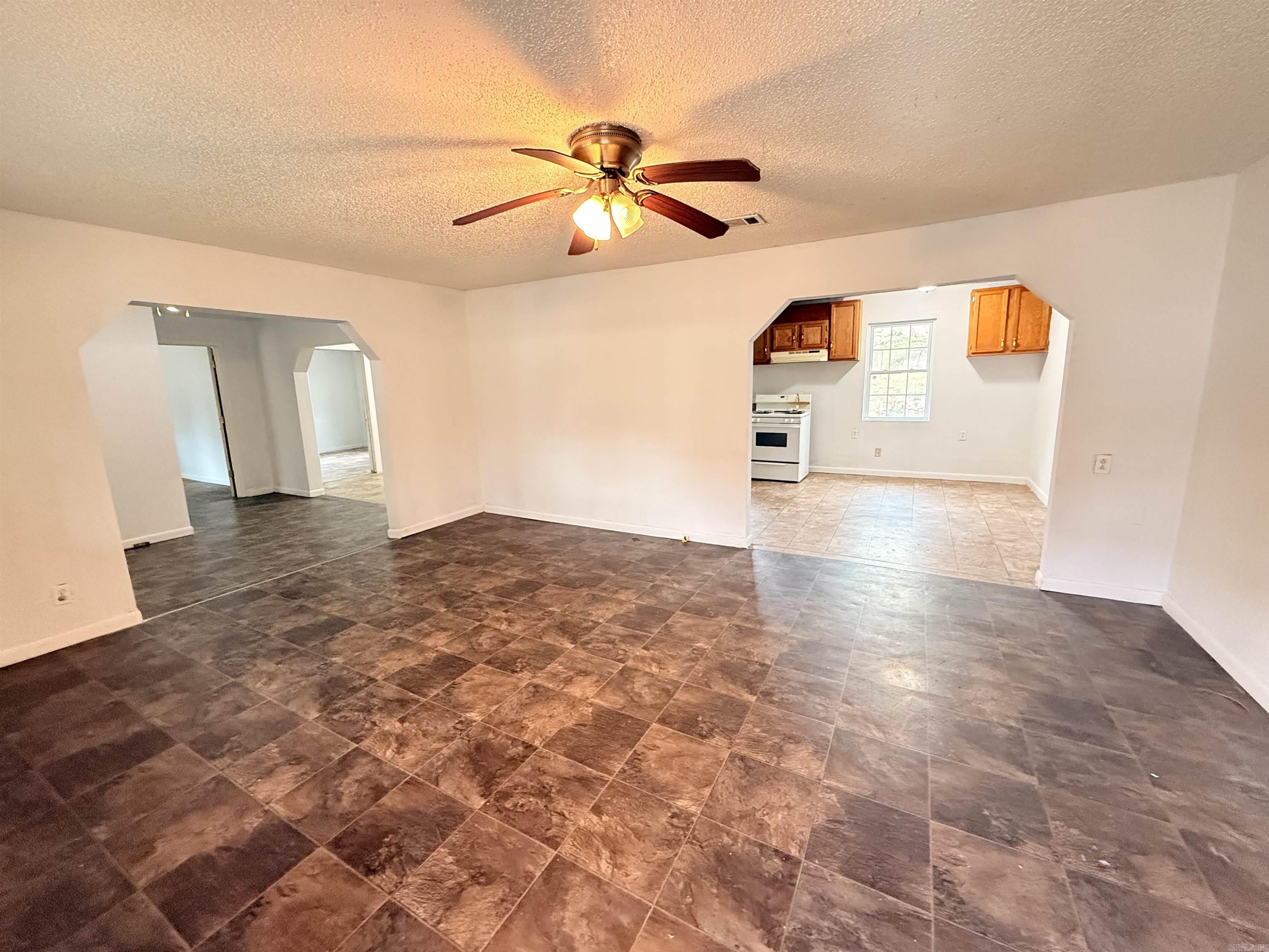 415 S 4th  Glenwood, AR