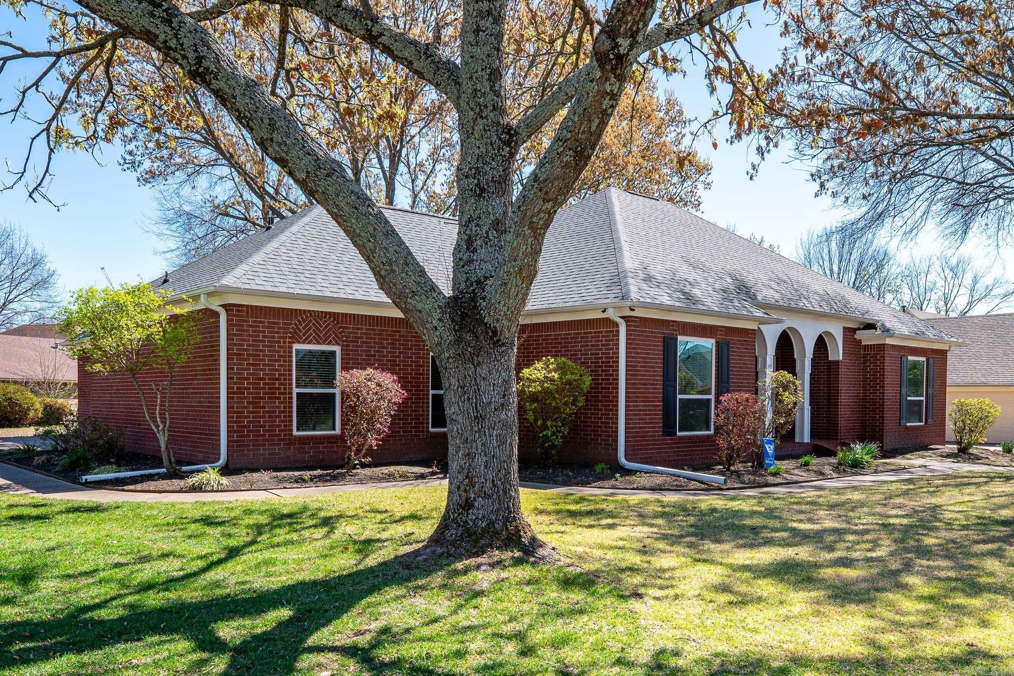 1660 Chicot Drive  Conway, AR