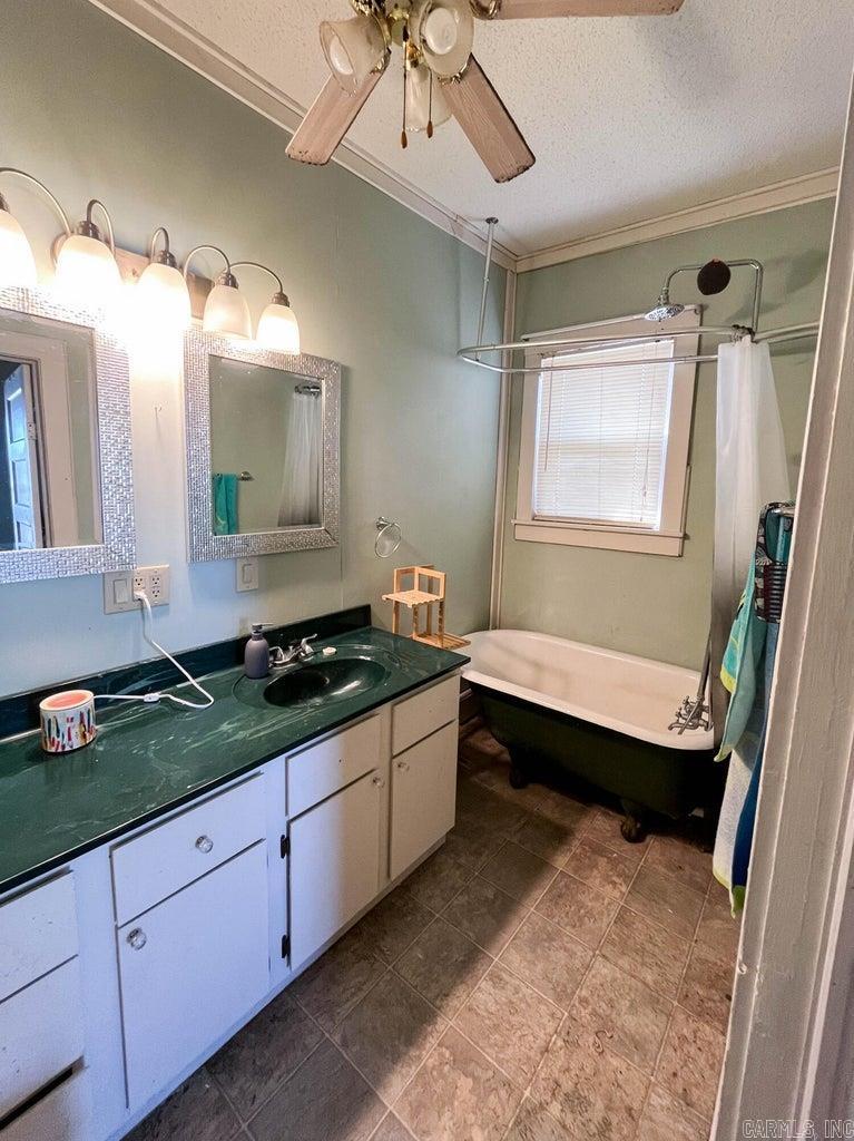 903 Vine  Thayer, MO