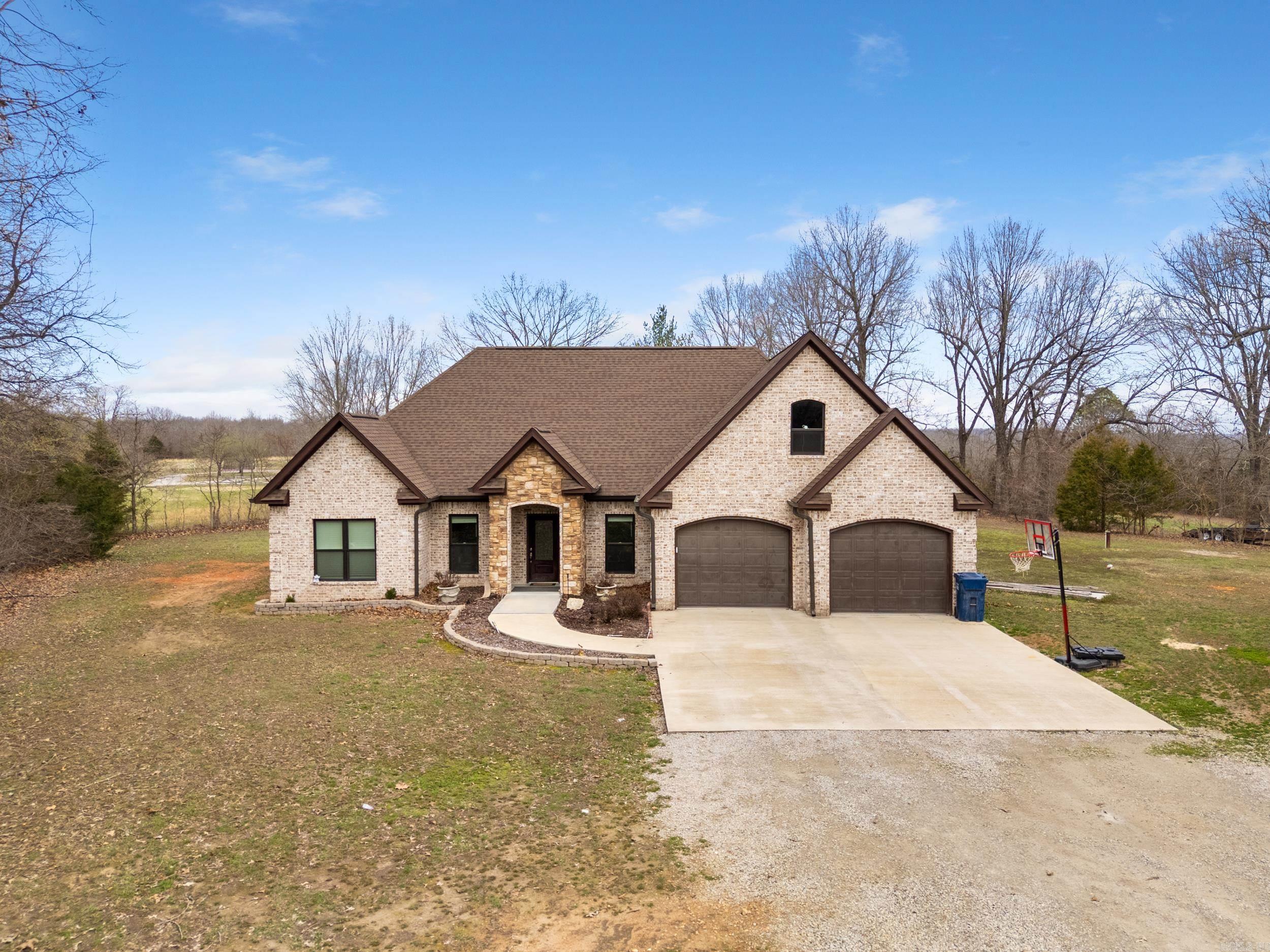 6 County Road 343  Mountain Home, AR