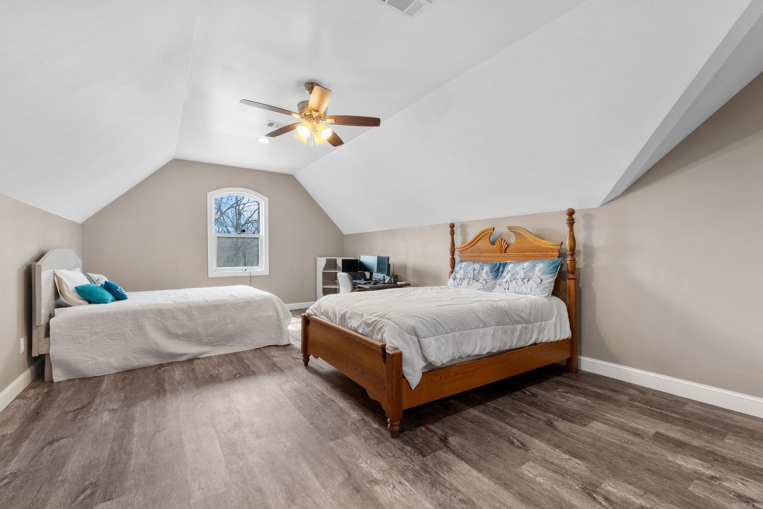 6 County Road 343  Mountain Home, AR