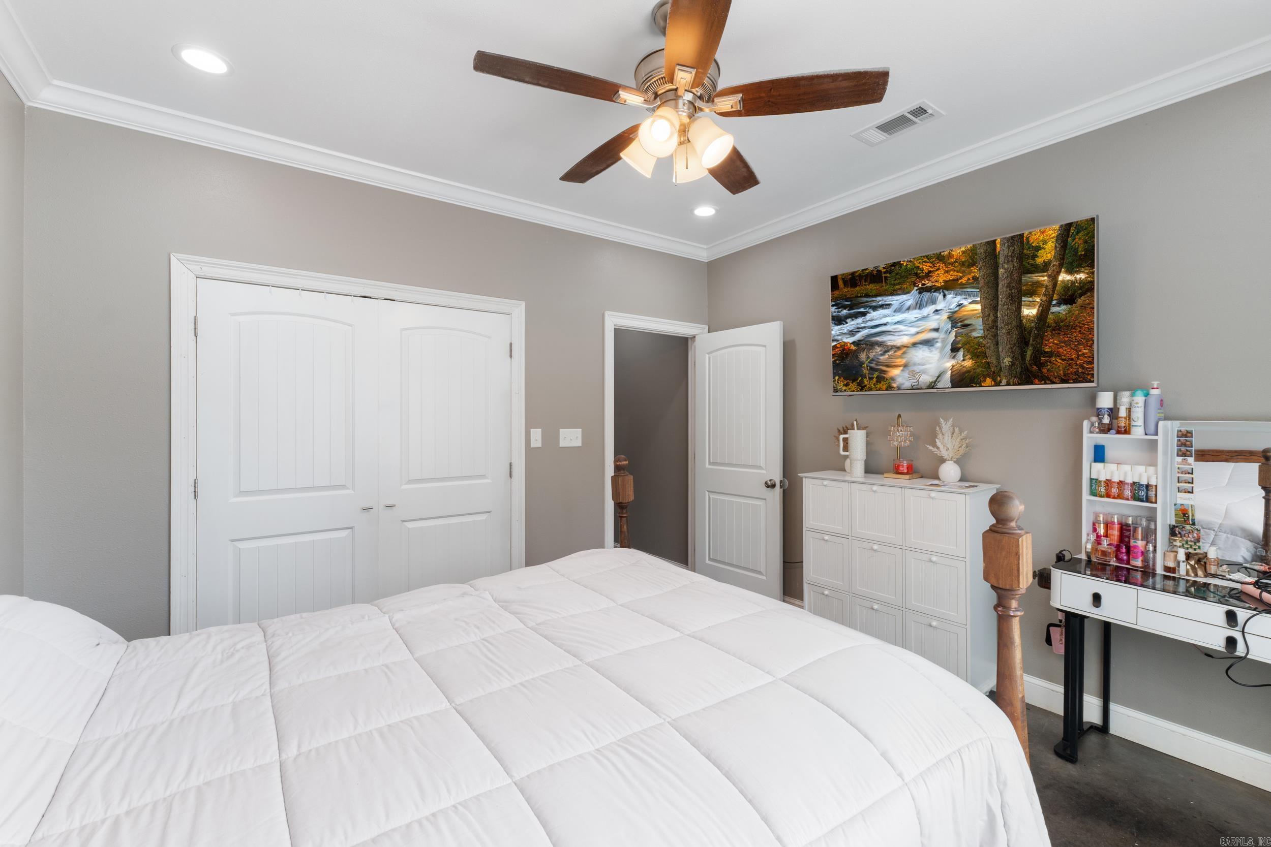 6 County Road 343  Mountain Home, AR