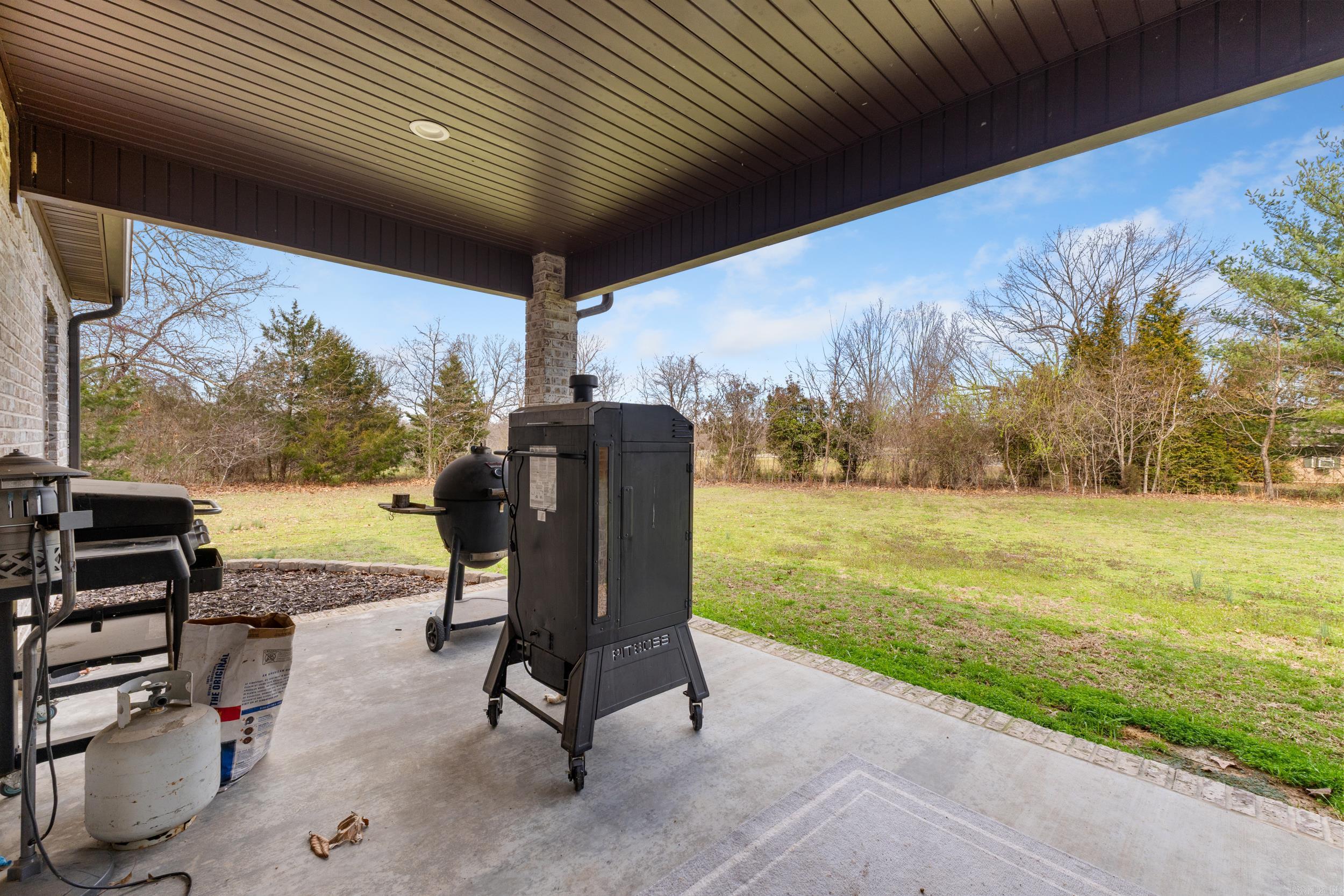 6 County Road 343  Mountain Home, AR