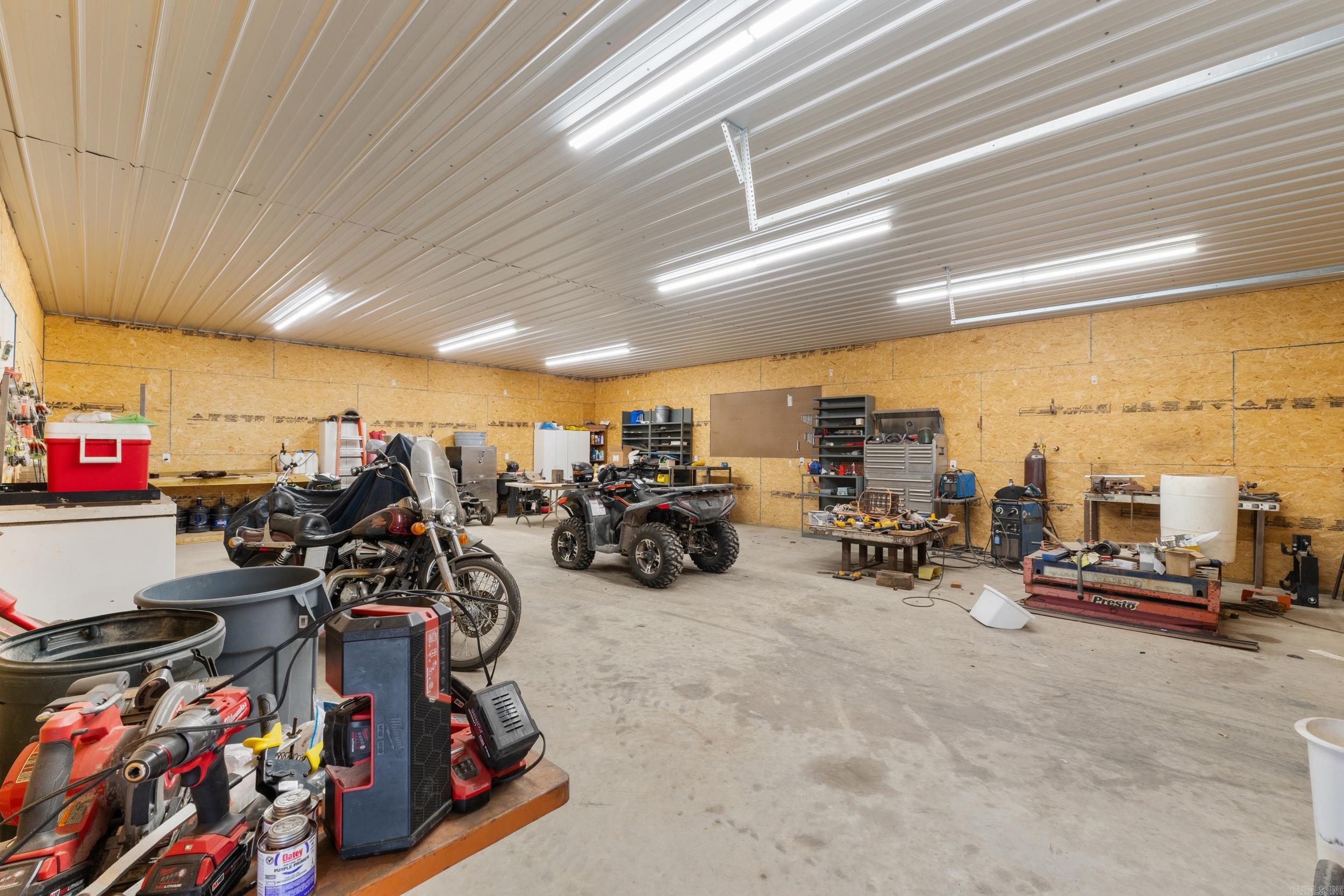 6 County Road 343  Mountain Home, AR