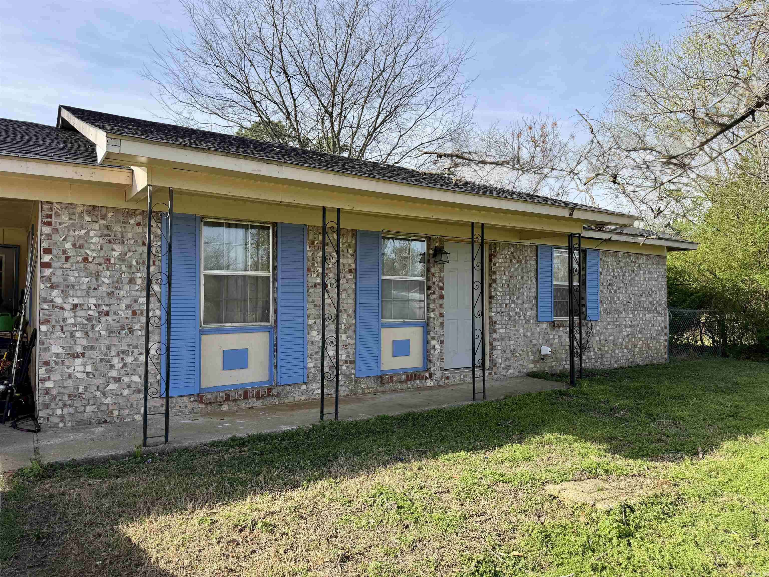 104 McKinney  Clarksville City, AR