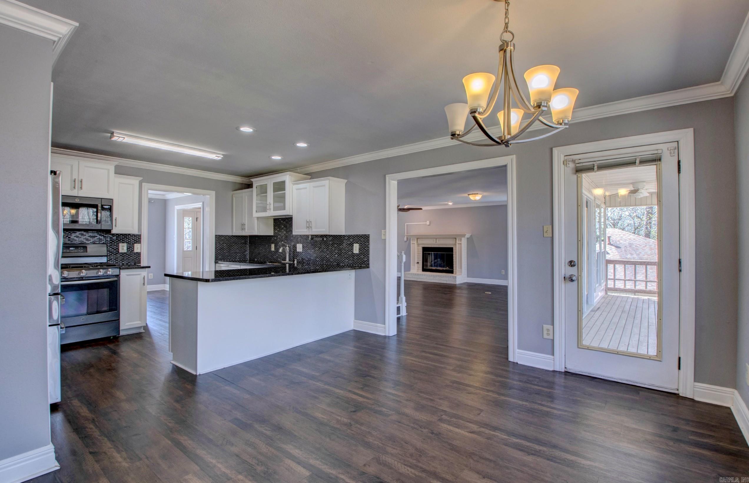 1316 River Oaks  Benton, AR