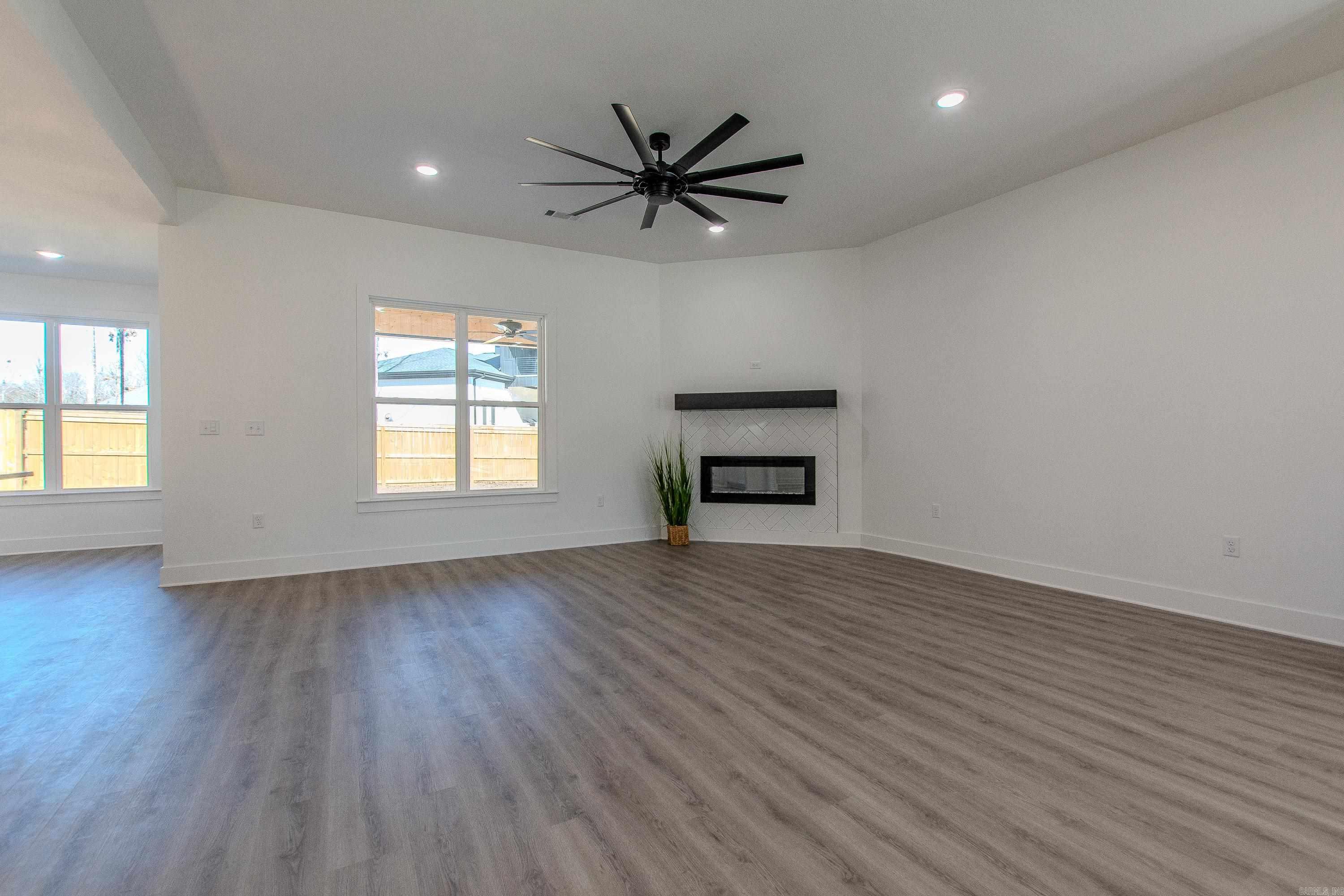 2243 E Maryland Ave  Sherwood, AR