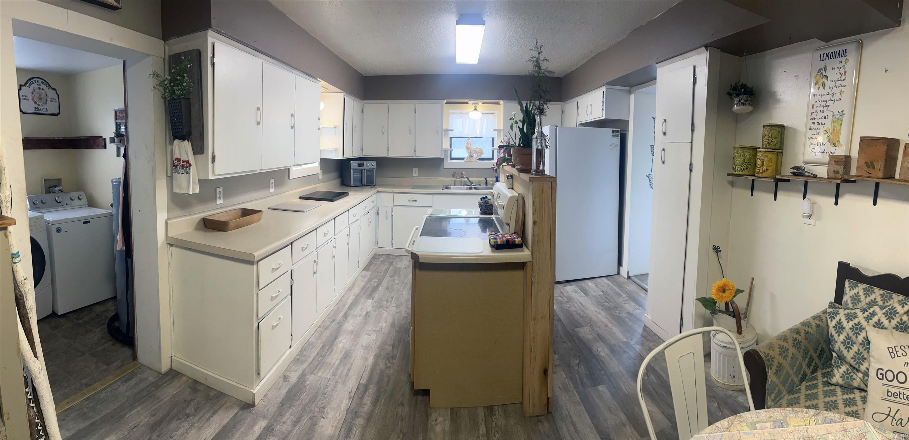 695 Summit  Mammoth Spring, AR