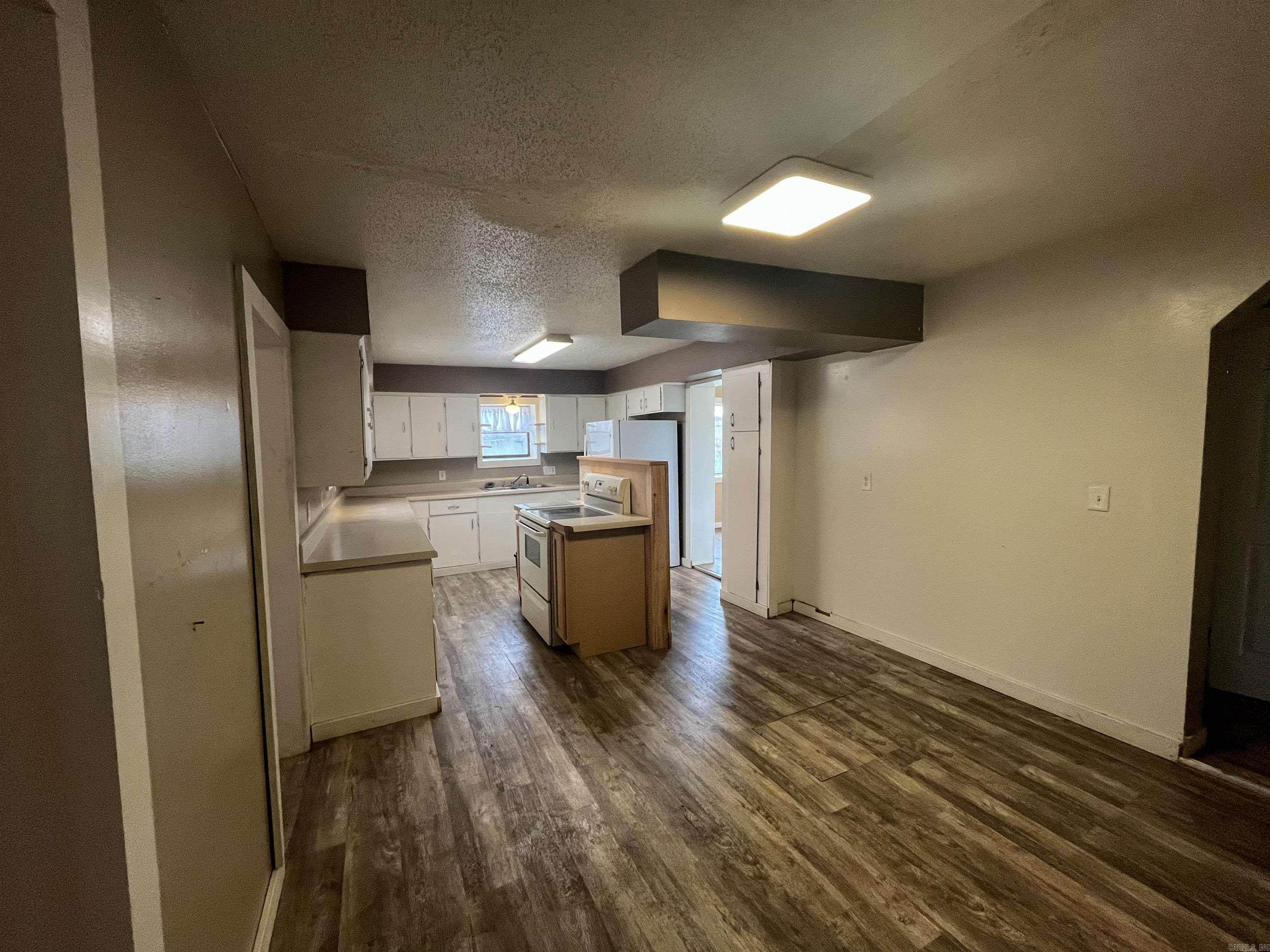 695 Summit  Mammoth Spring, AR