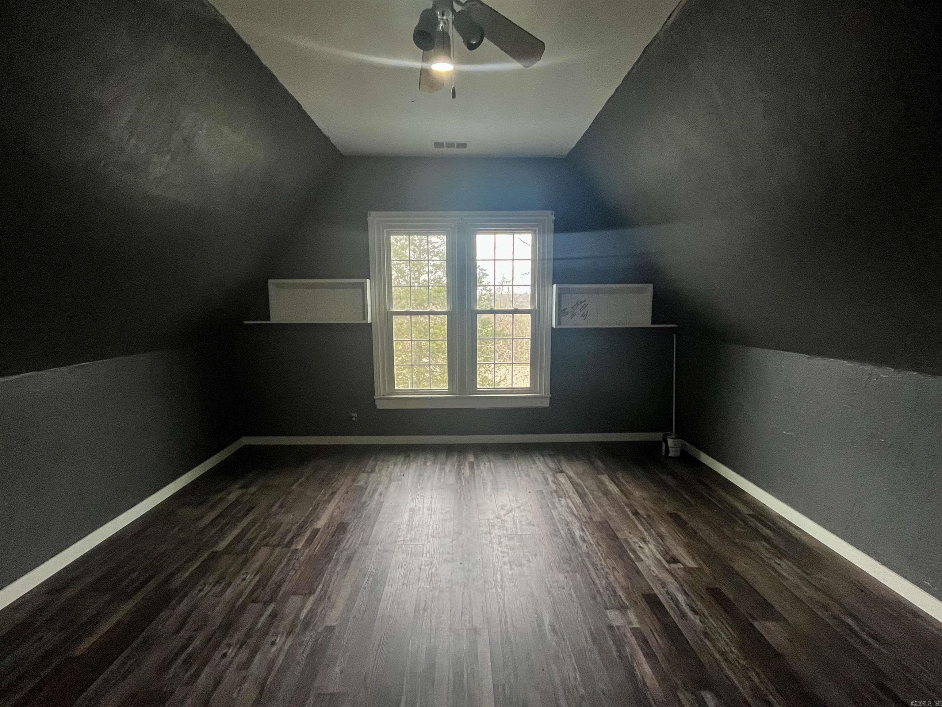 695 Summit  Mammoth Spring, AR