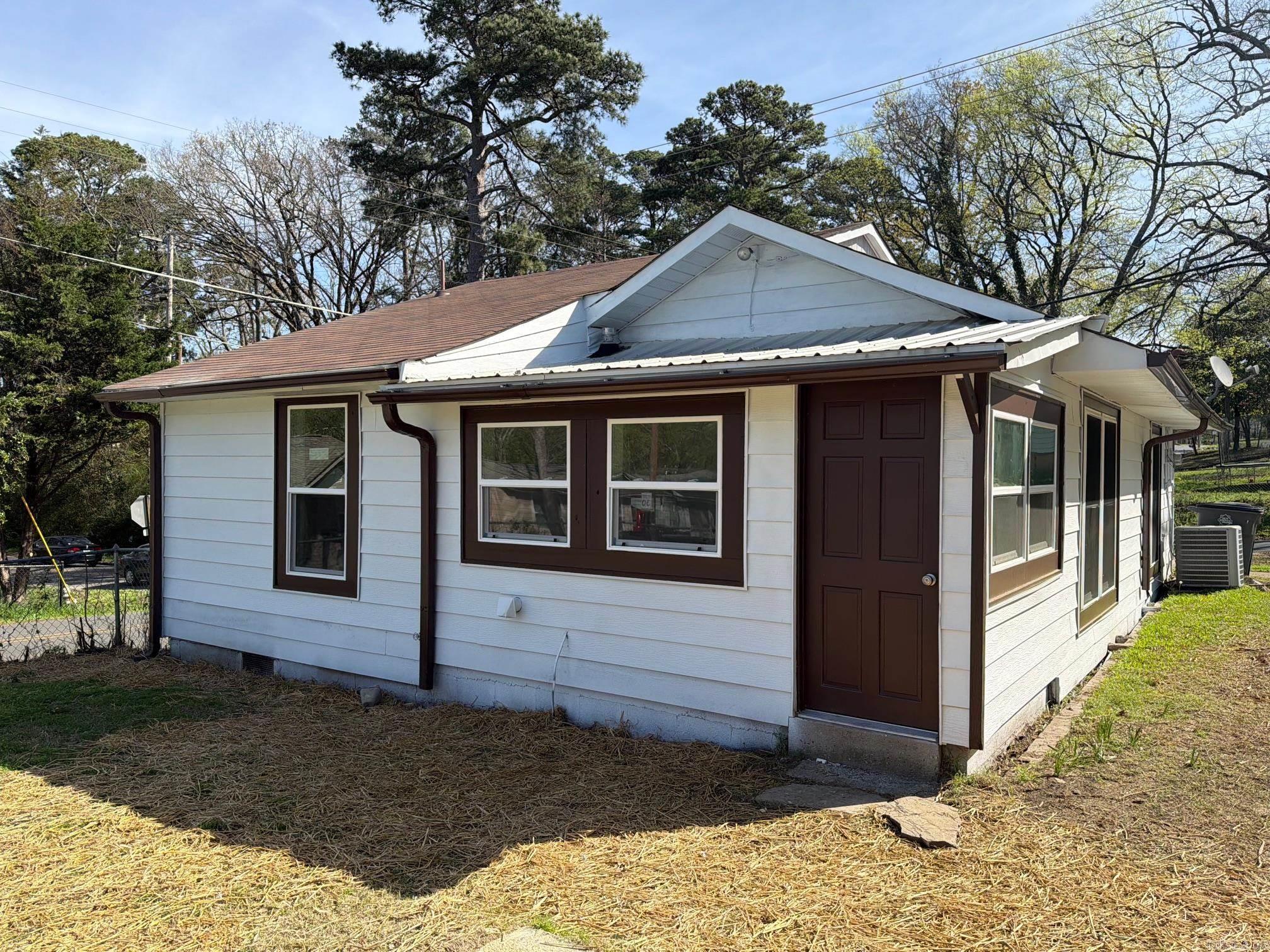 1800 7th  Hot Springs, AR