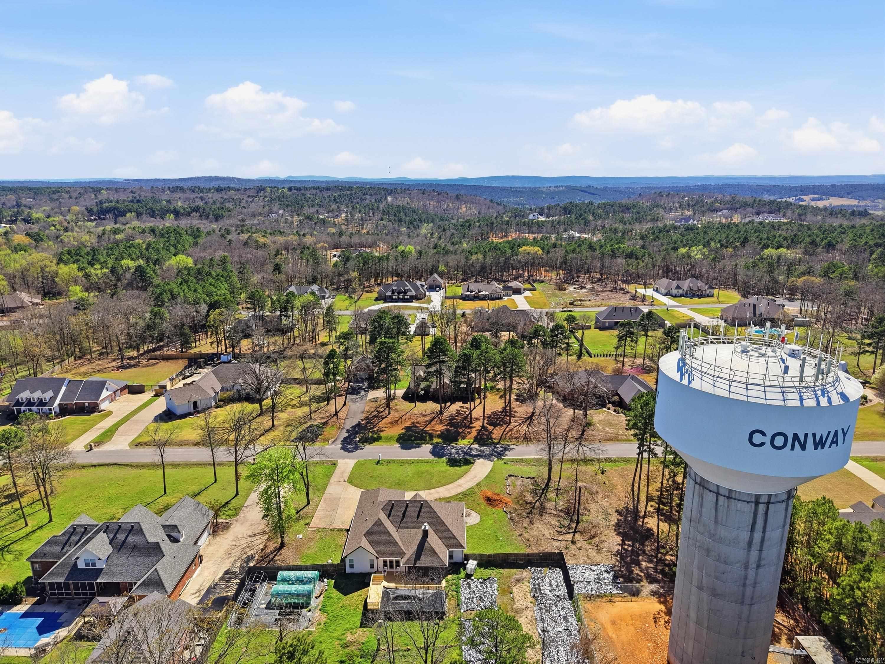 2835 Glohaven  Conway, AR