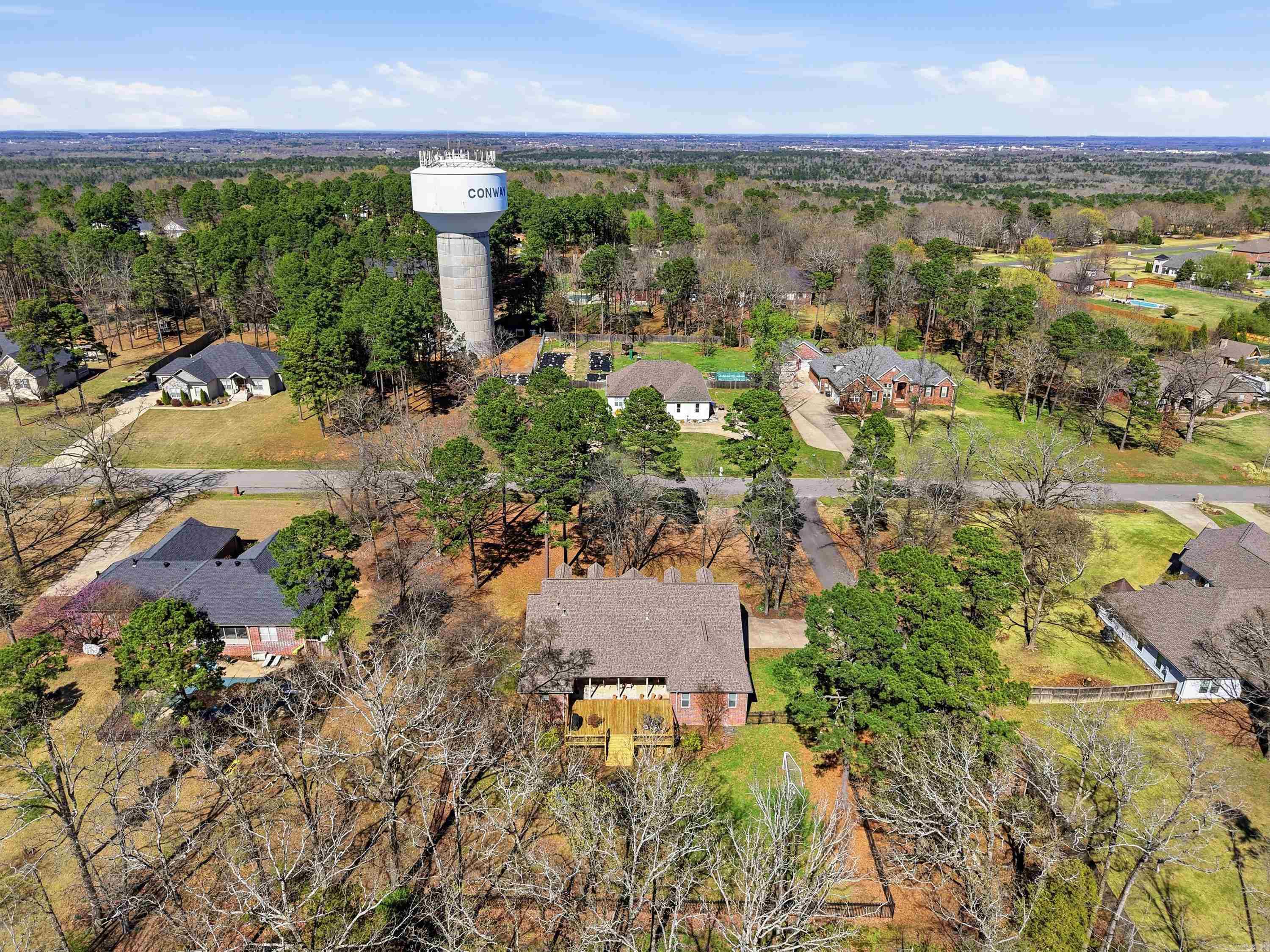 2835 Glohaven Conway, AR 72034-000