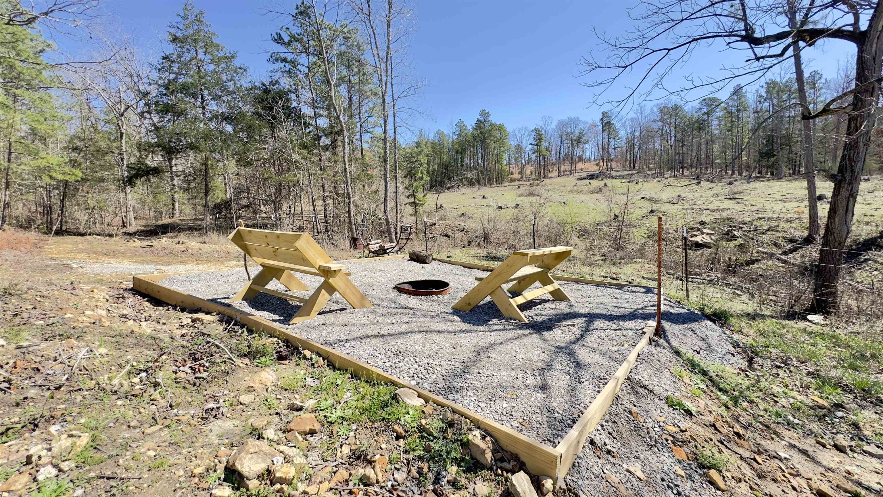 298 Red Lamb  Melbourne, AR