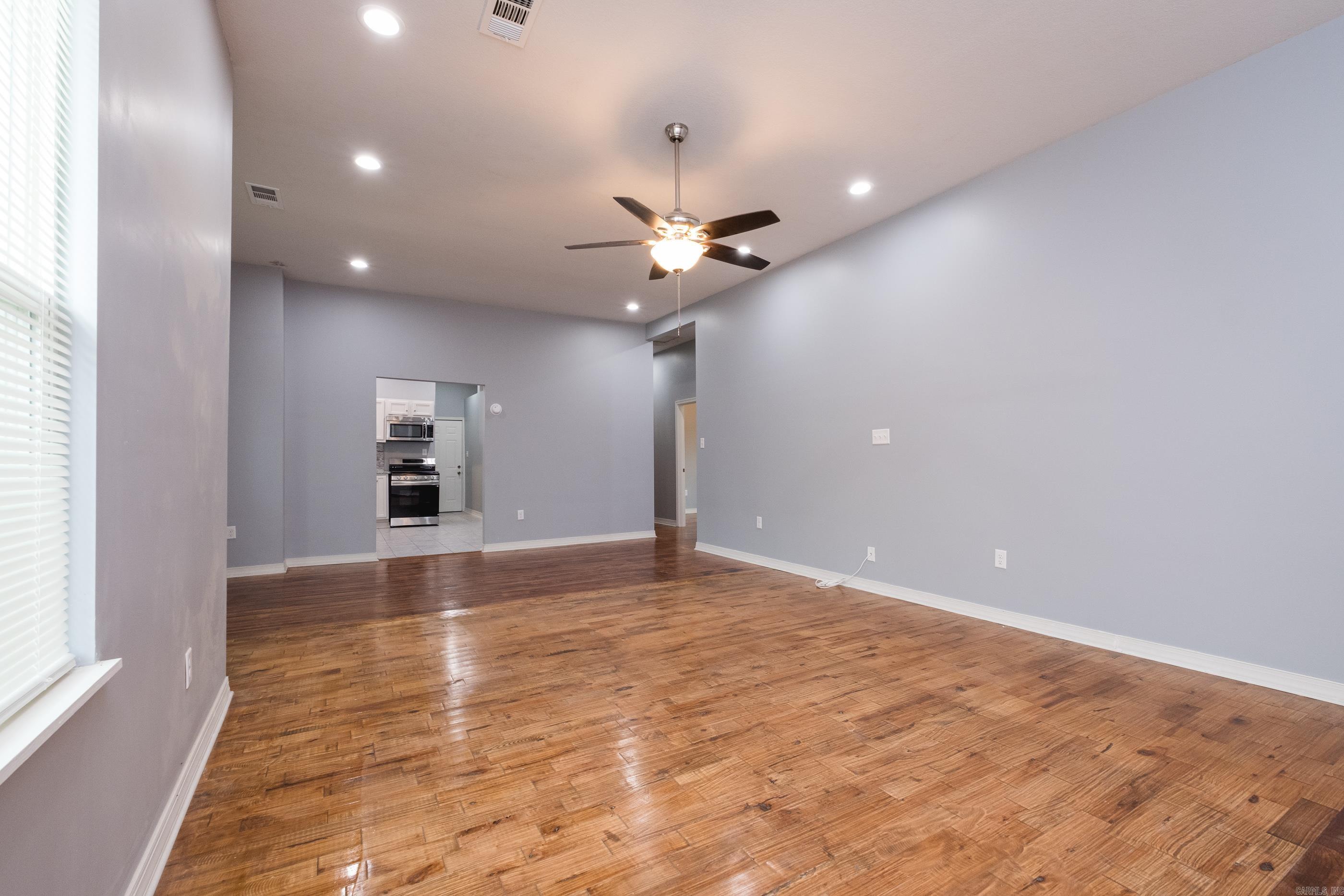 1407 Hanger  Little Rock, AR