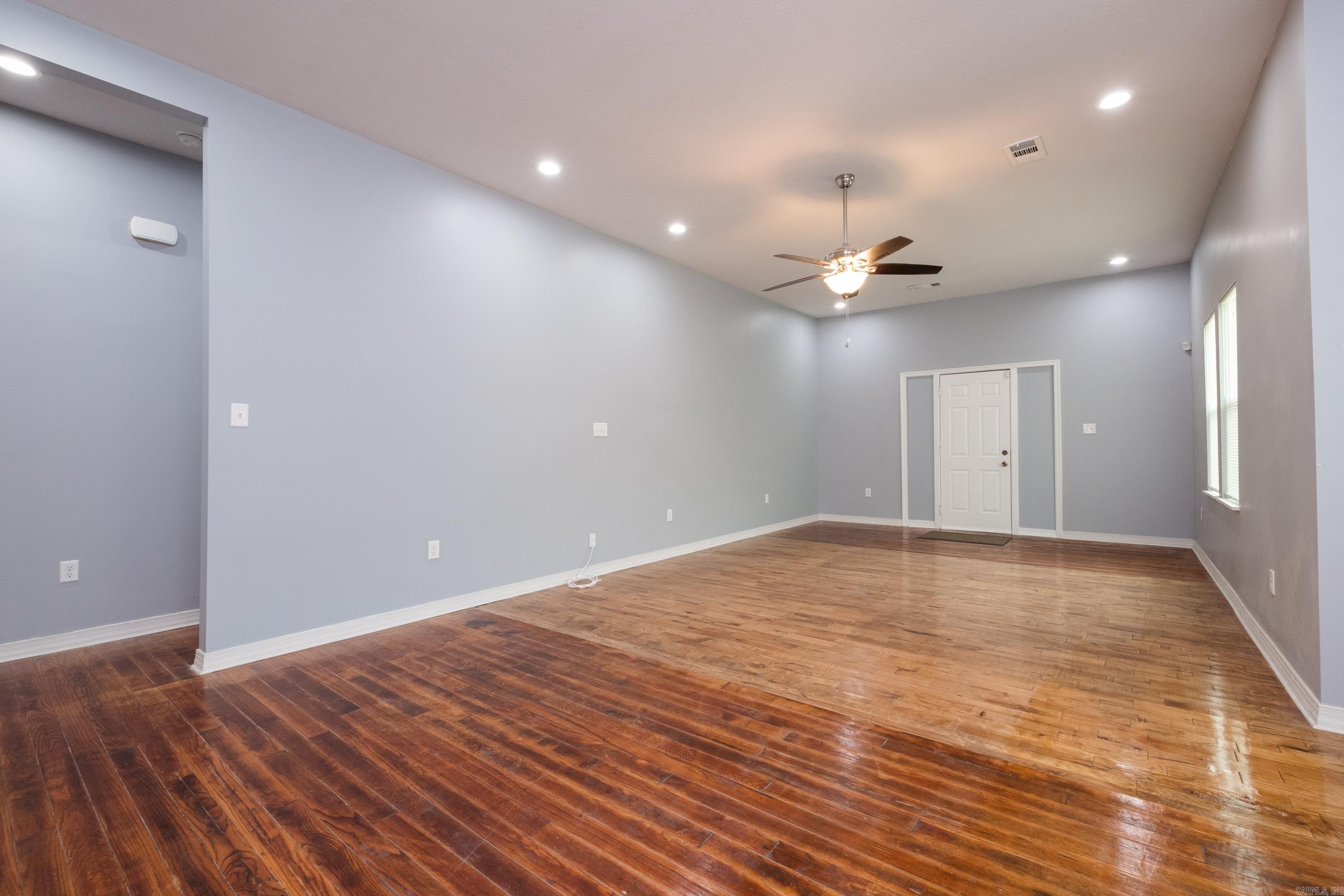 1407 Hanger  Little Rock, AR