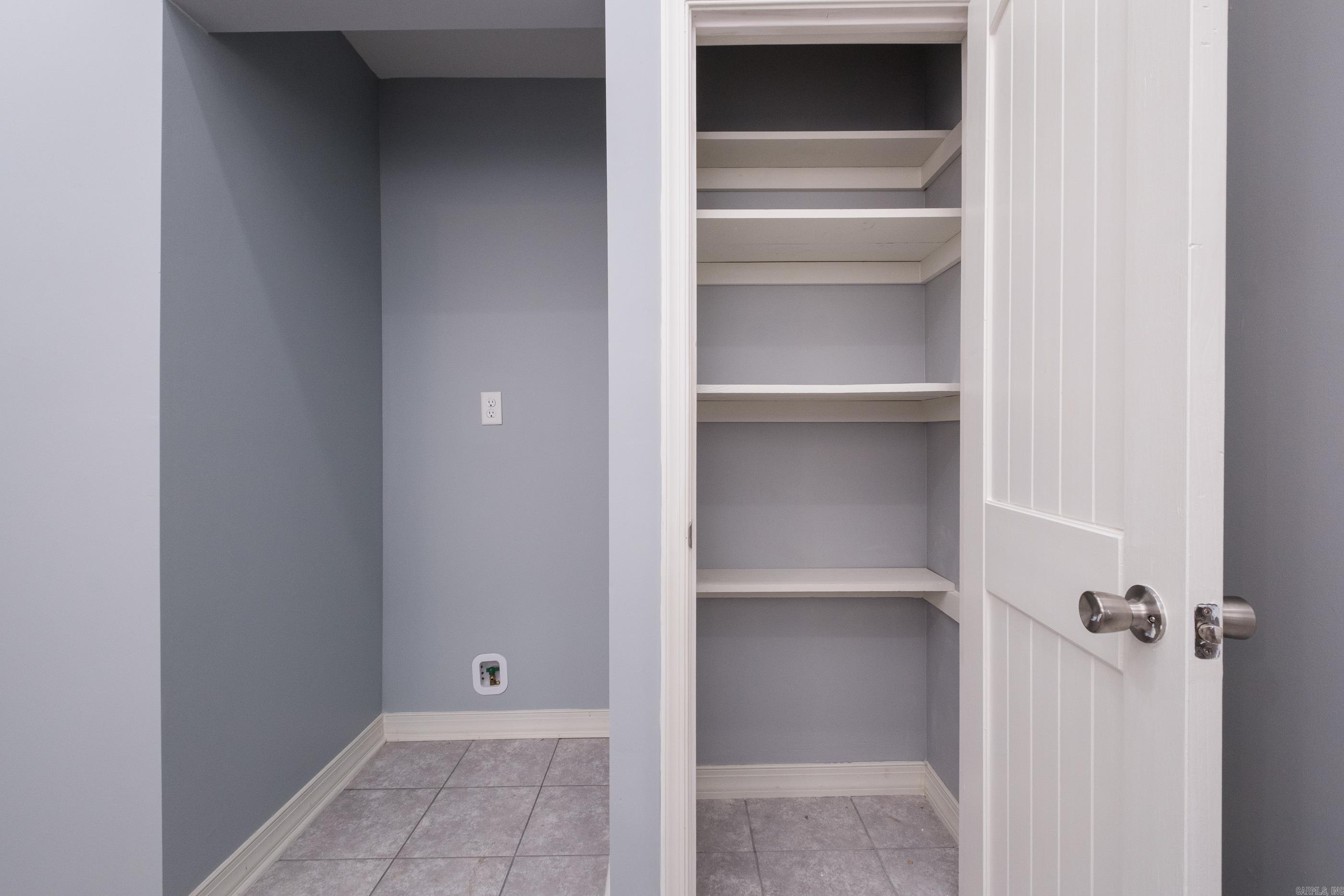 1407 Hanger  Little Rock, AR