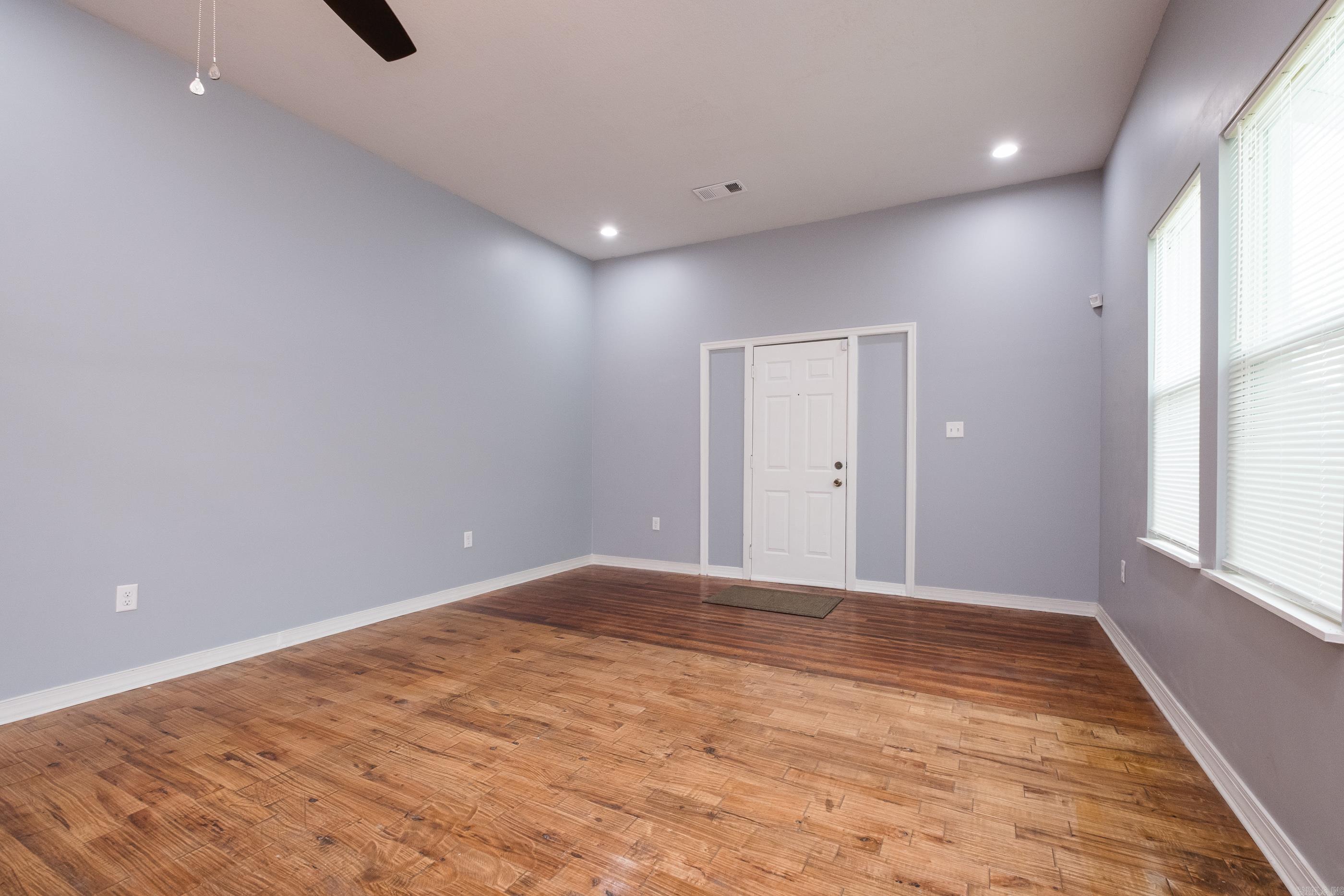 1407 Hanger  Little Rock, AR