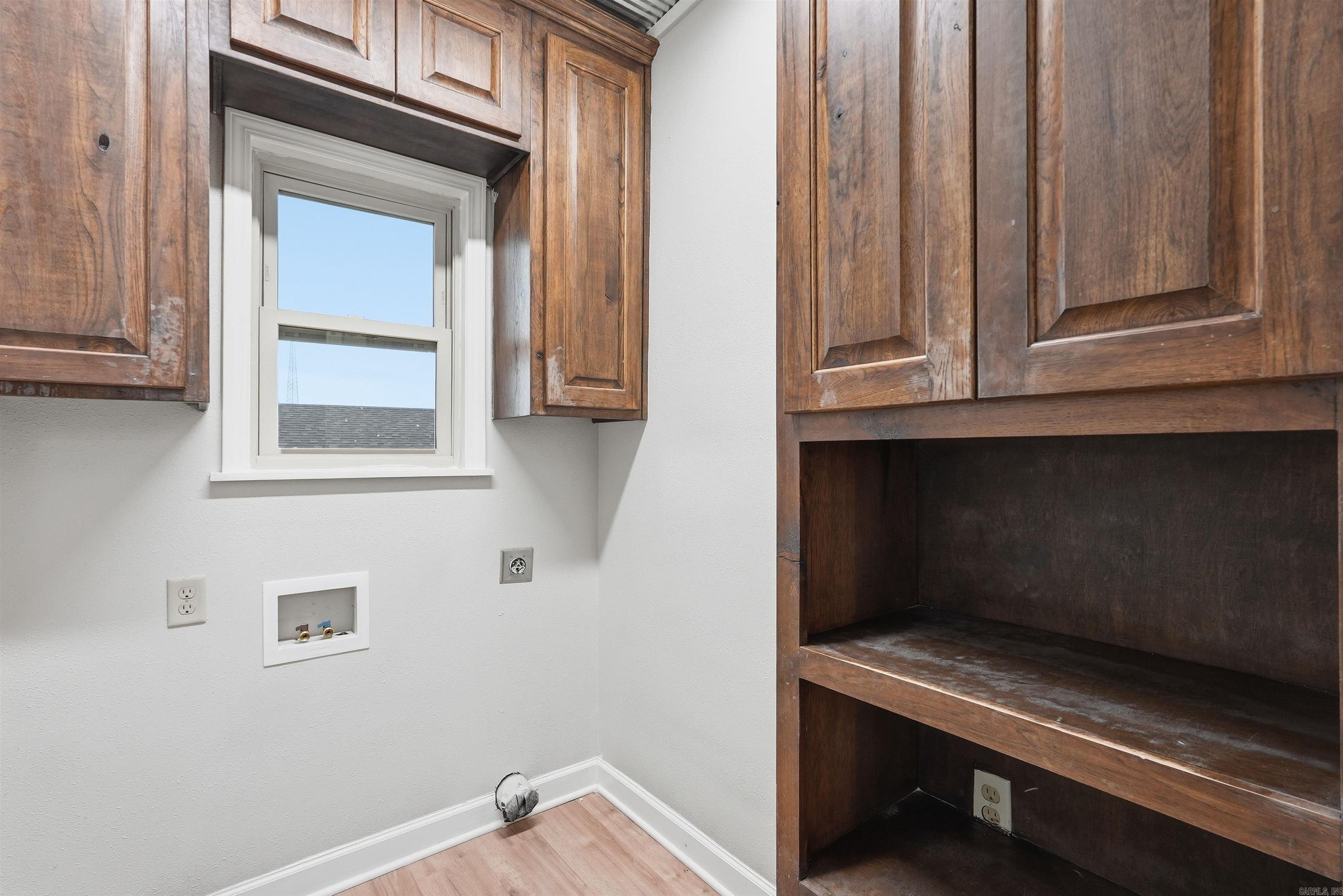 525 225 E  Greenbrier, AR