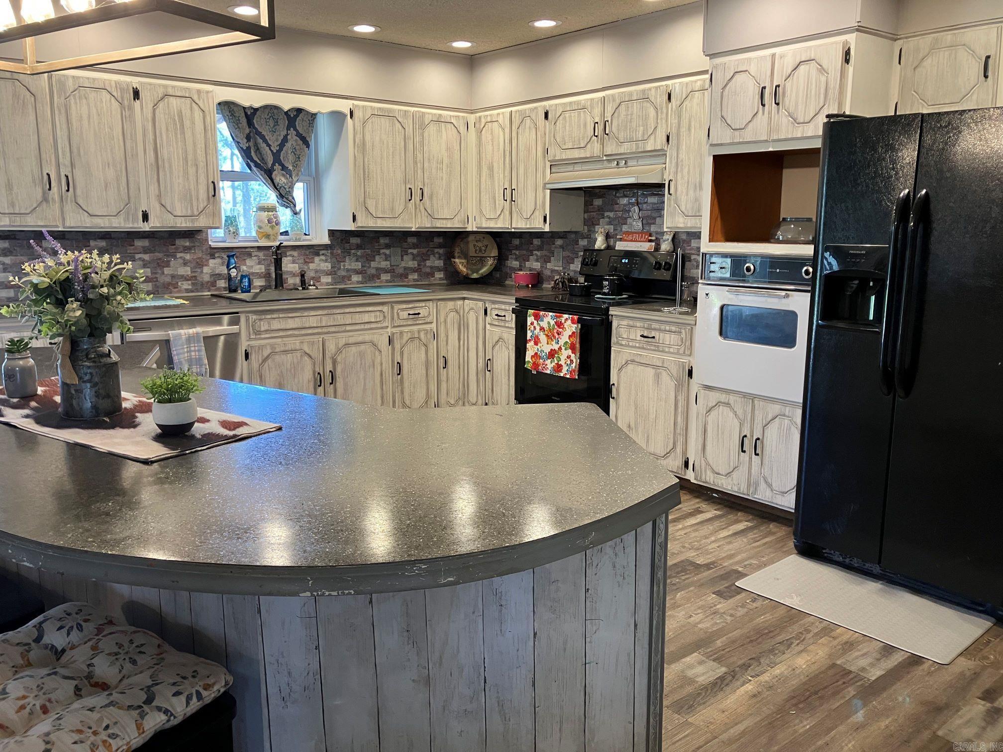 137 Rolling Fork Dr  De Queen, AR