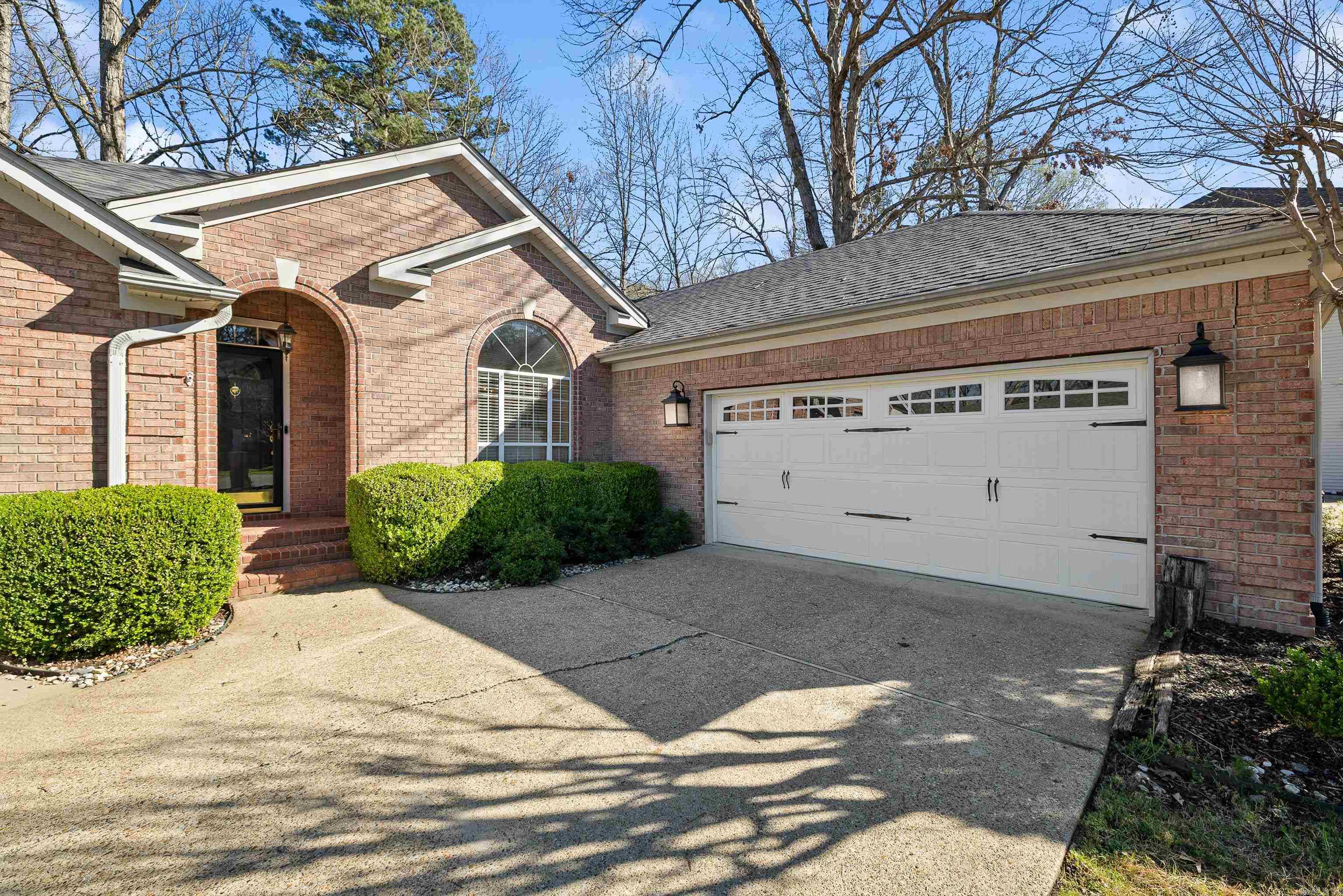 1215 River Oaks  Benton, AR