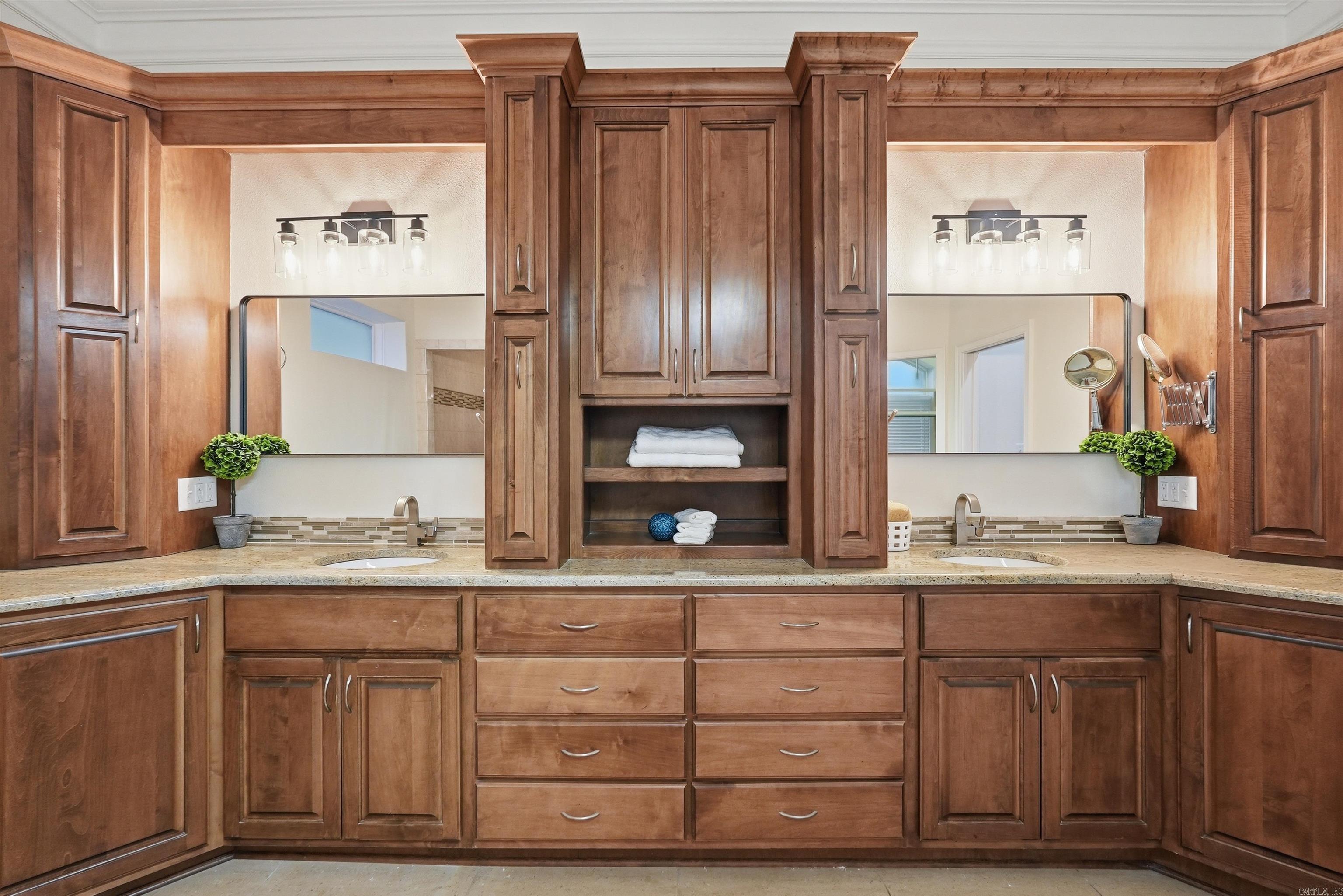 5918 Riviera Dr  Benton, AR