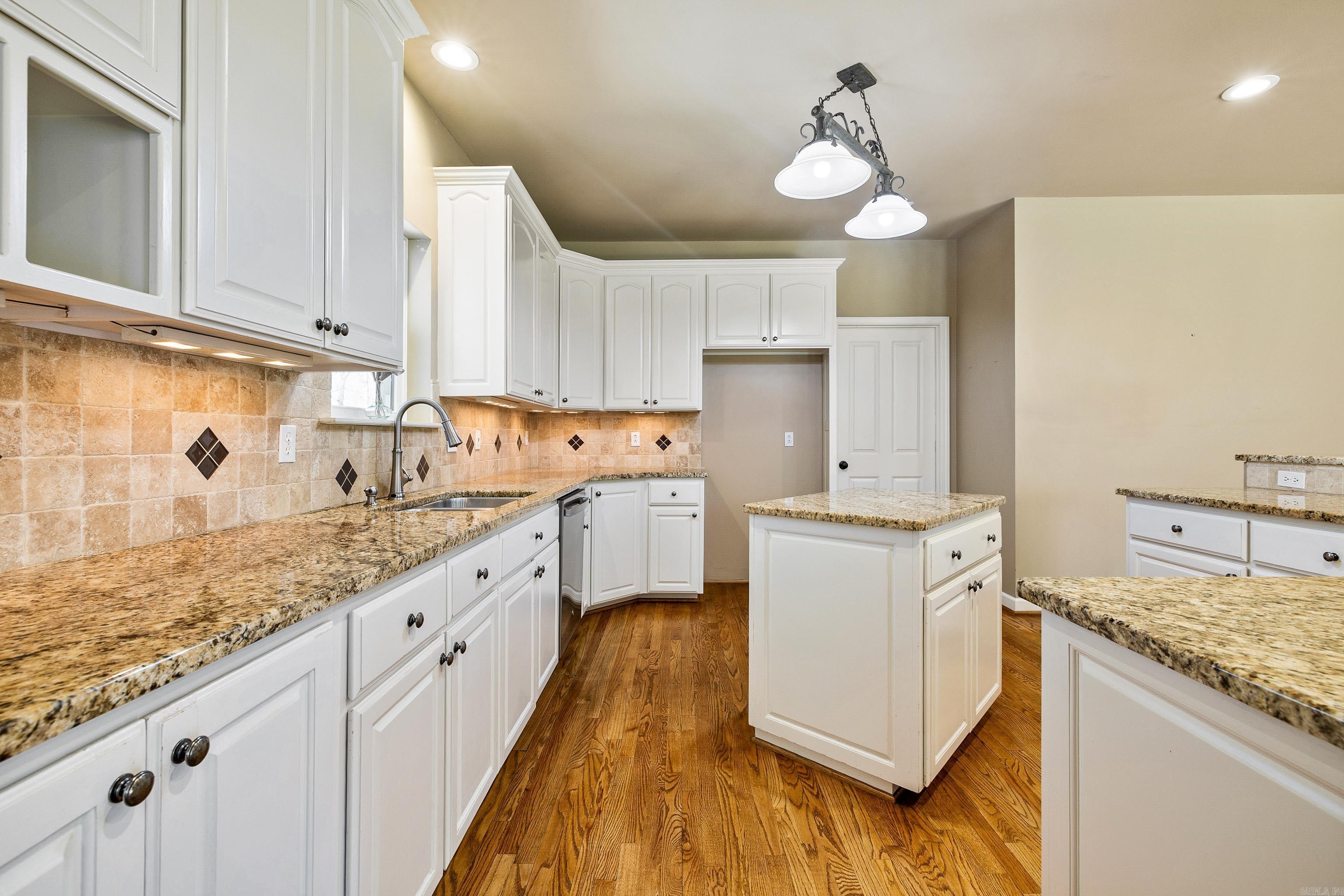 1119 Blue Grass  Benton, AR