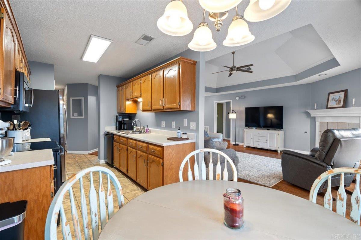 513 Edgewood  Marion, AR