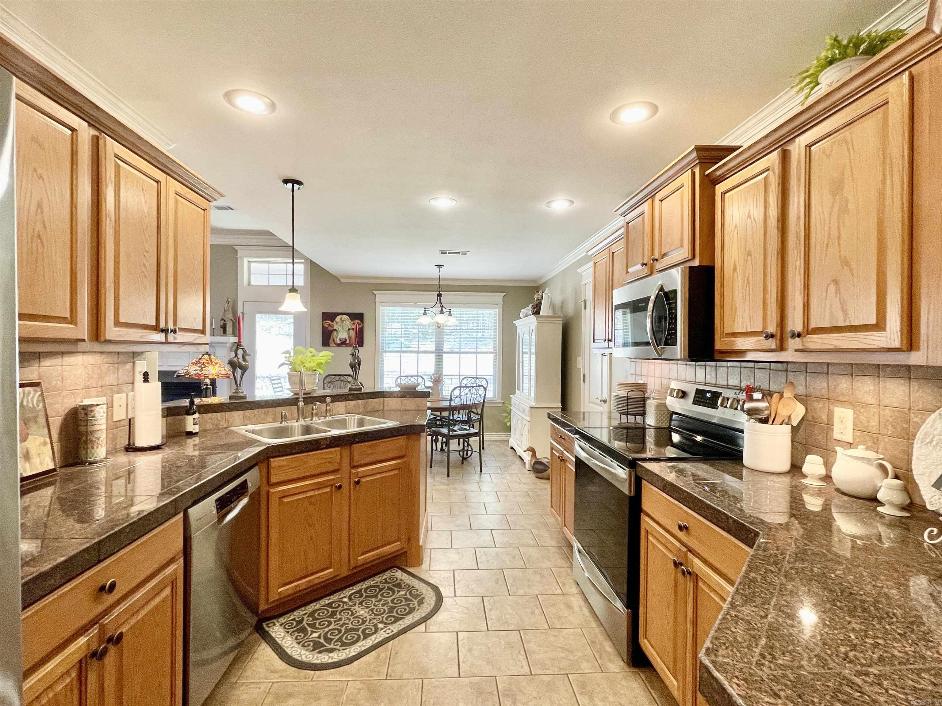 129 Pleasantwood Drive  Maumelle, AR