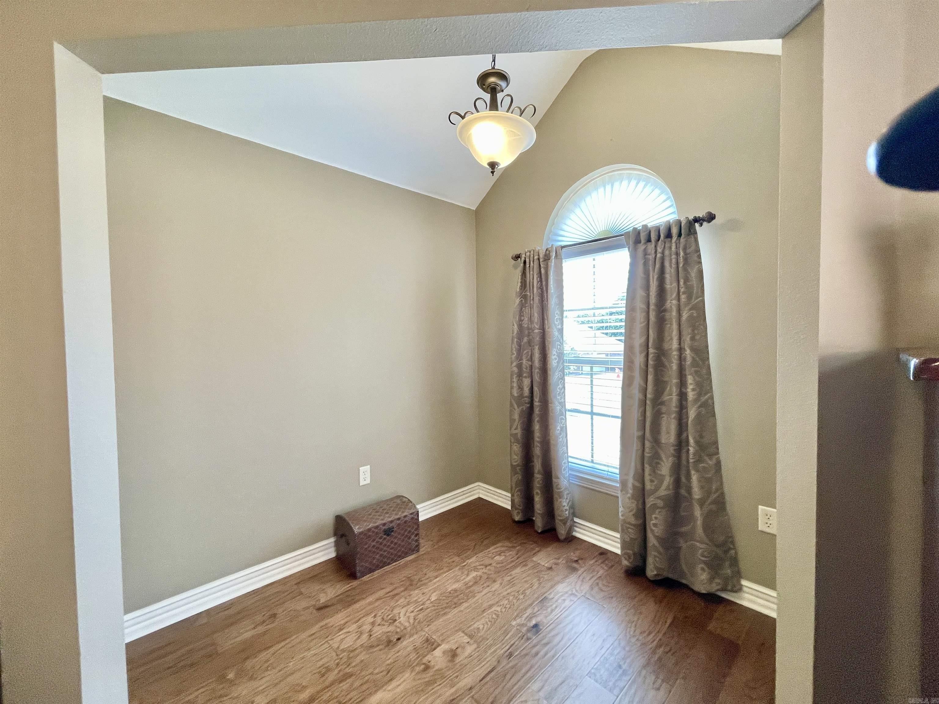 129 Pleasantwood Drive  Maumelle, AR