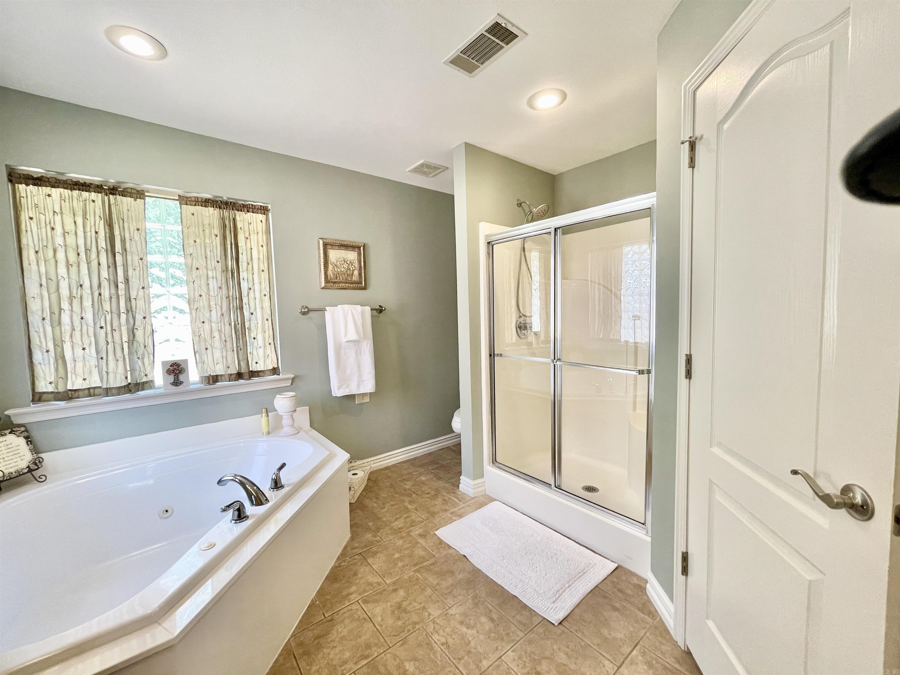 129 Pleasantwood Drive  Maumelle, AR