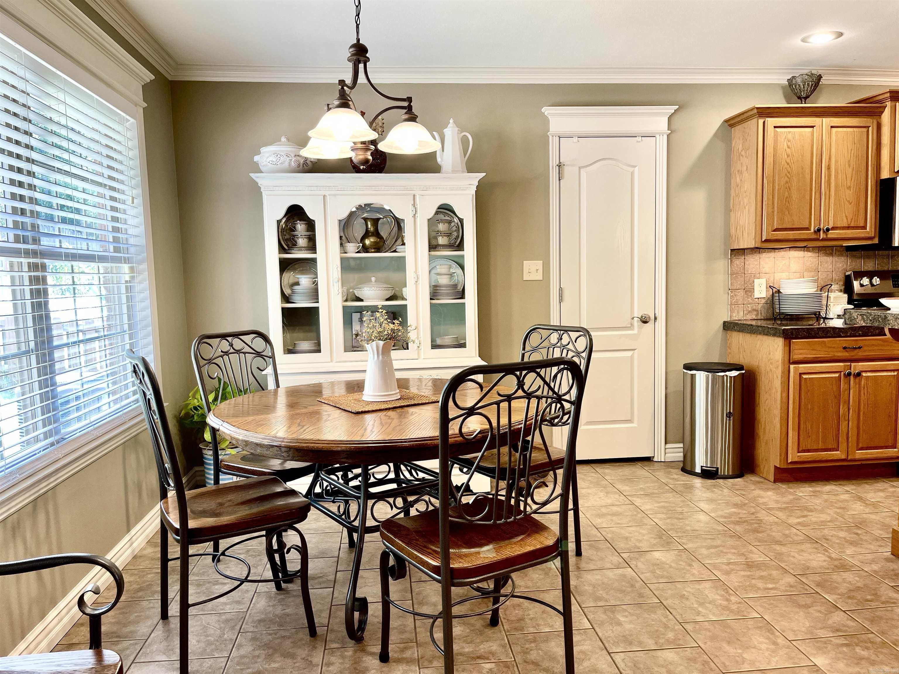 129 Pleasantwood Drive  Maumelle, AR