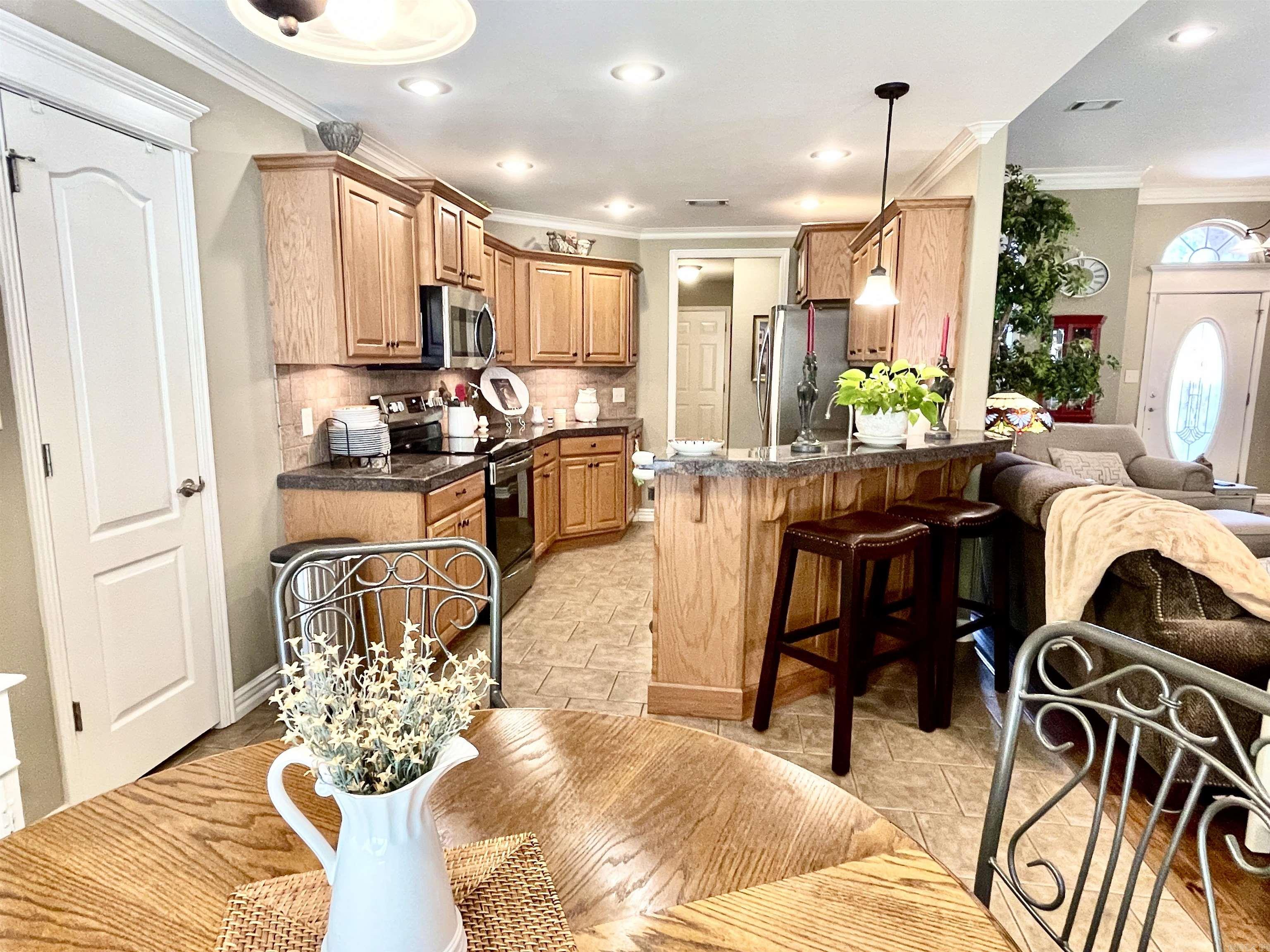 129 Pleasantwood Drive  Maumelle, AR