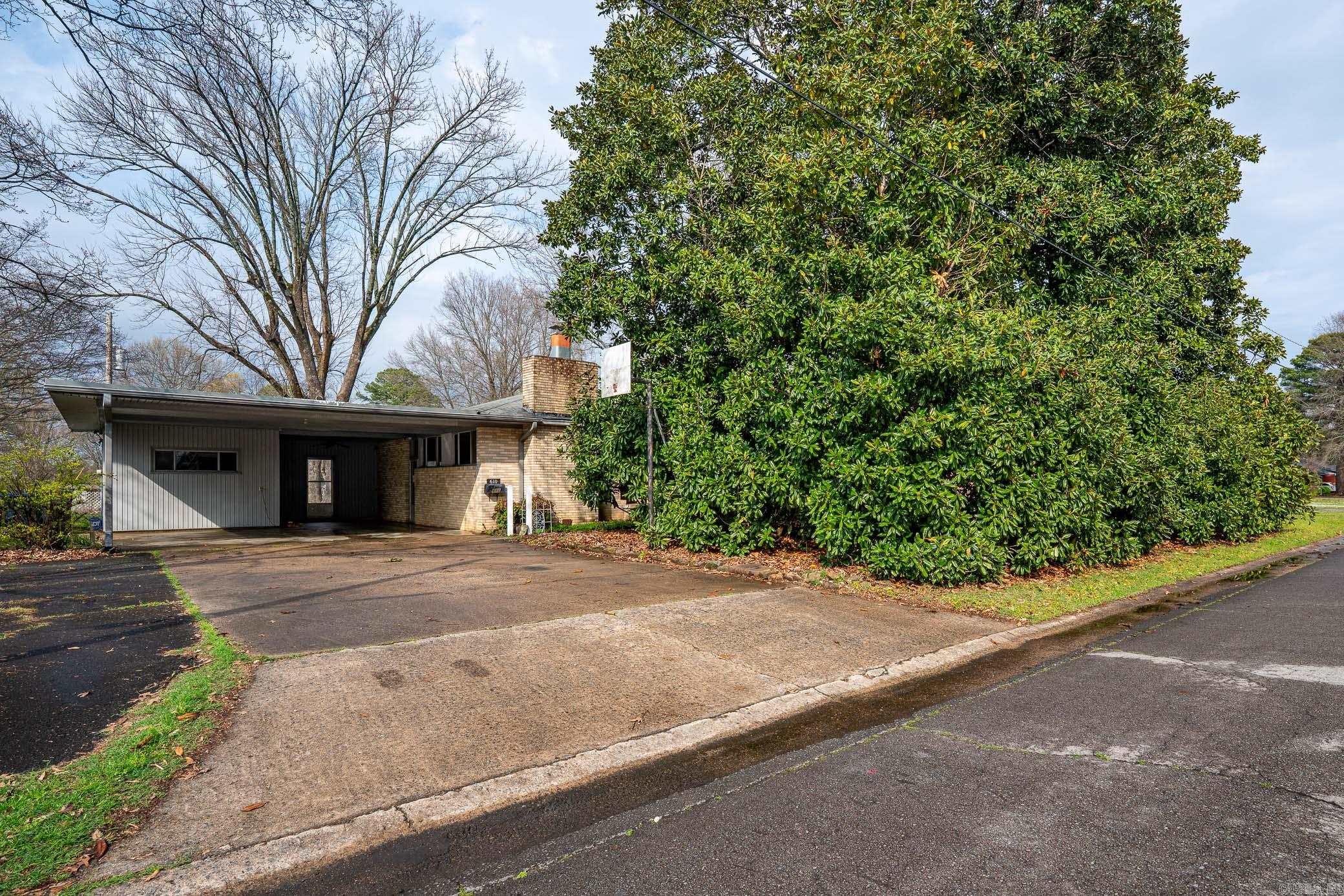 610 Fourth Street  Conway, AR