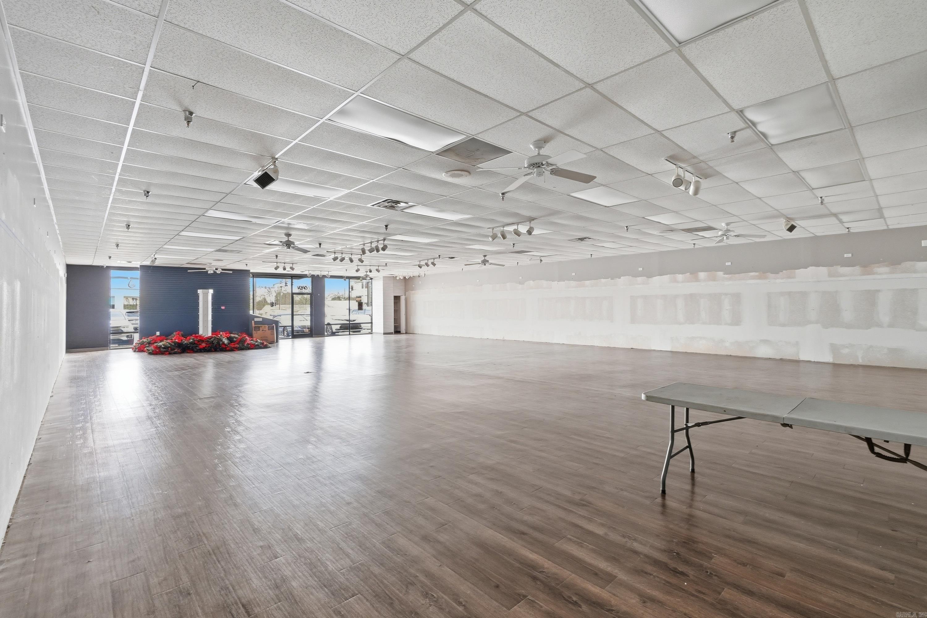 1551 E Race  Searcy, AR