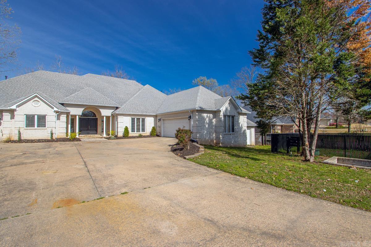 6805 Kensington  Benton, AR