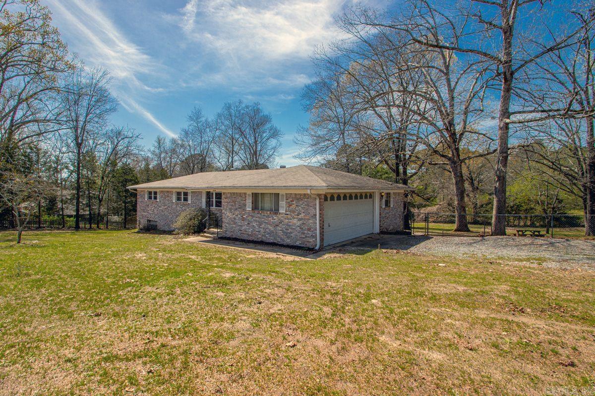 15602 Oakcrest  Little Rock, AR