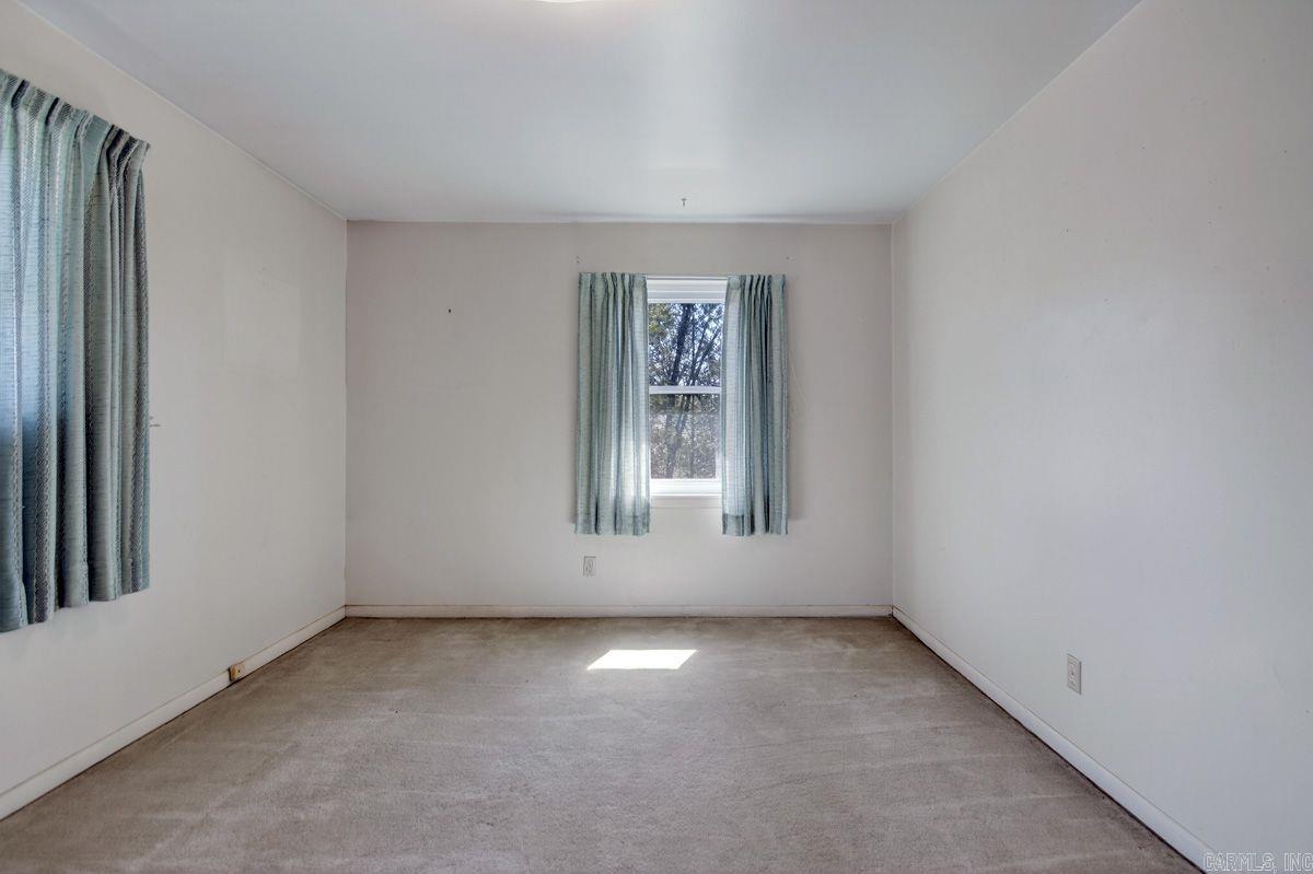 15602 Oakcrest  Little Rock, AR