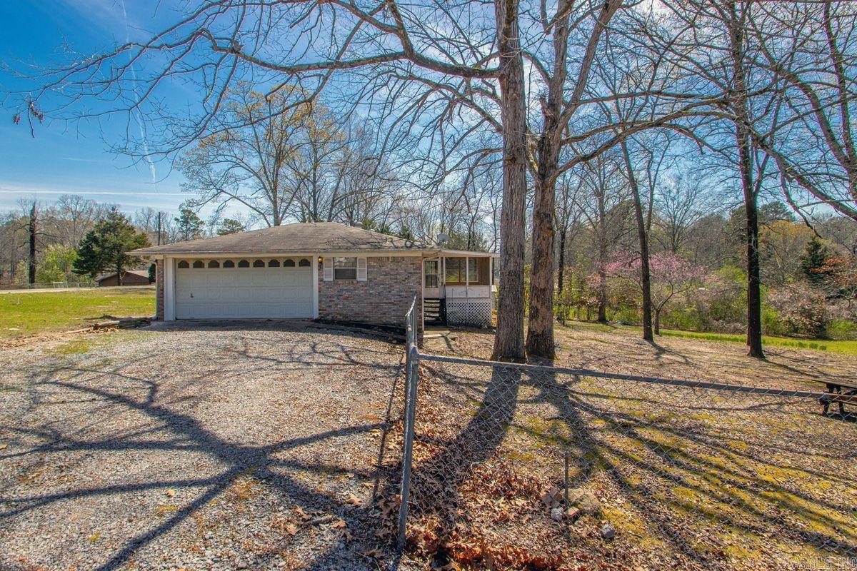 15602 Oakcrest  Little Rock, AR