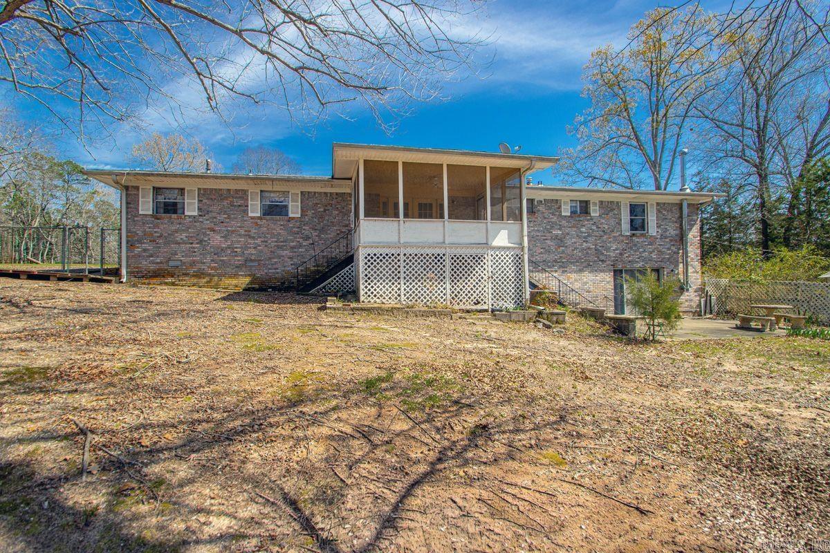 15602 Oakcrest  Little Rock, AR