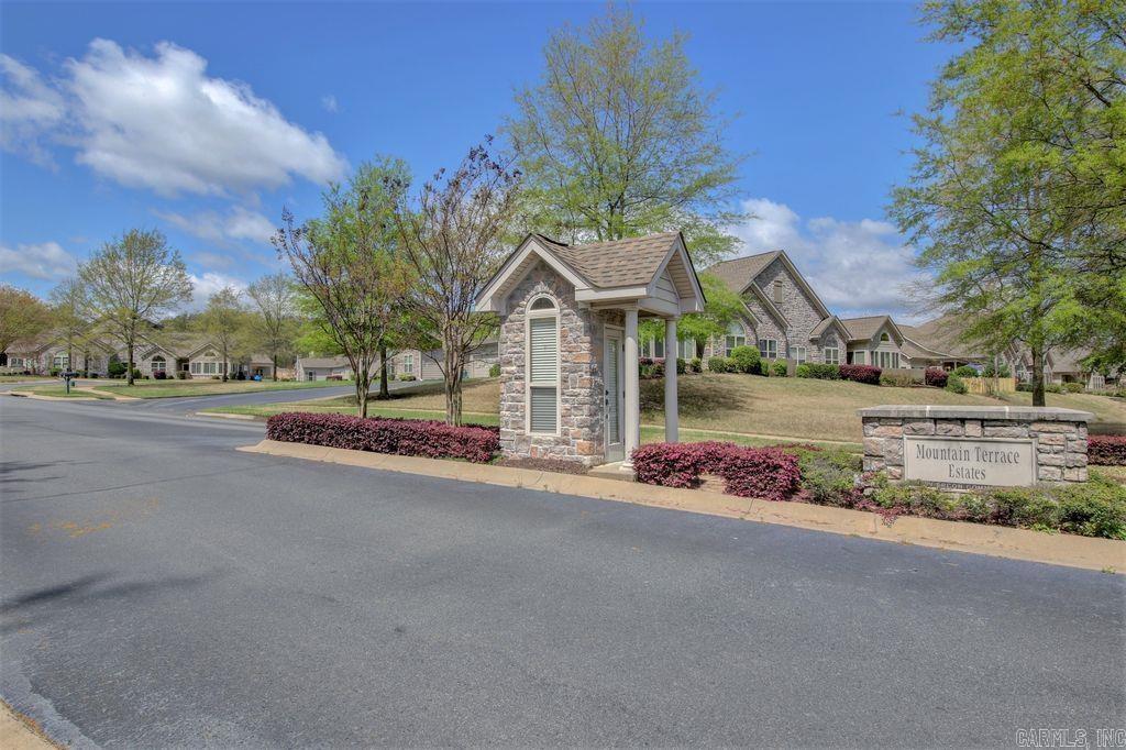 293 Mountain Terrace Circle  Maumelle, AR