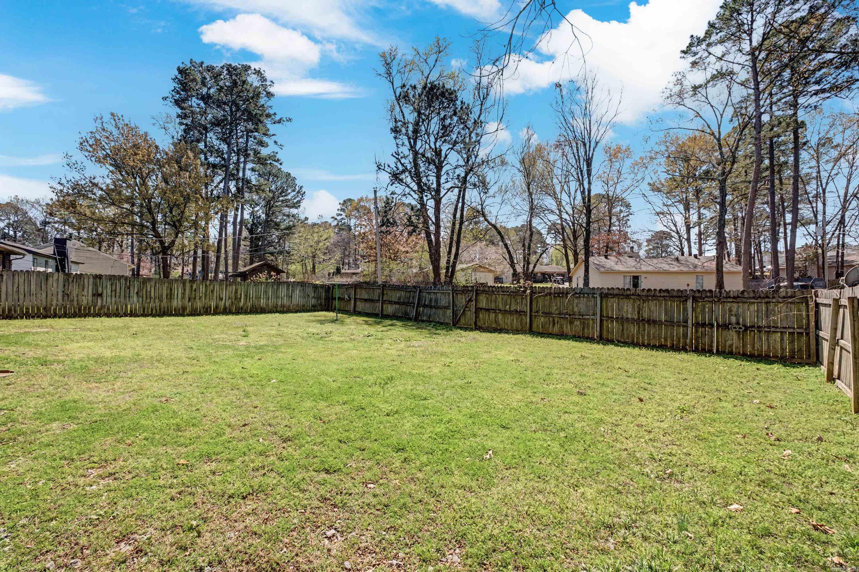 12621 Valleywood  Little Rock, AR