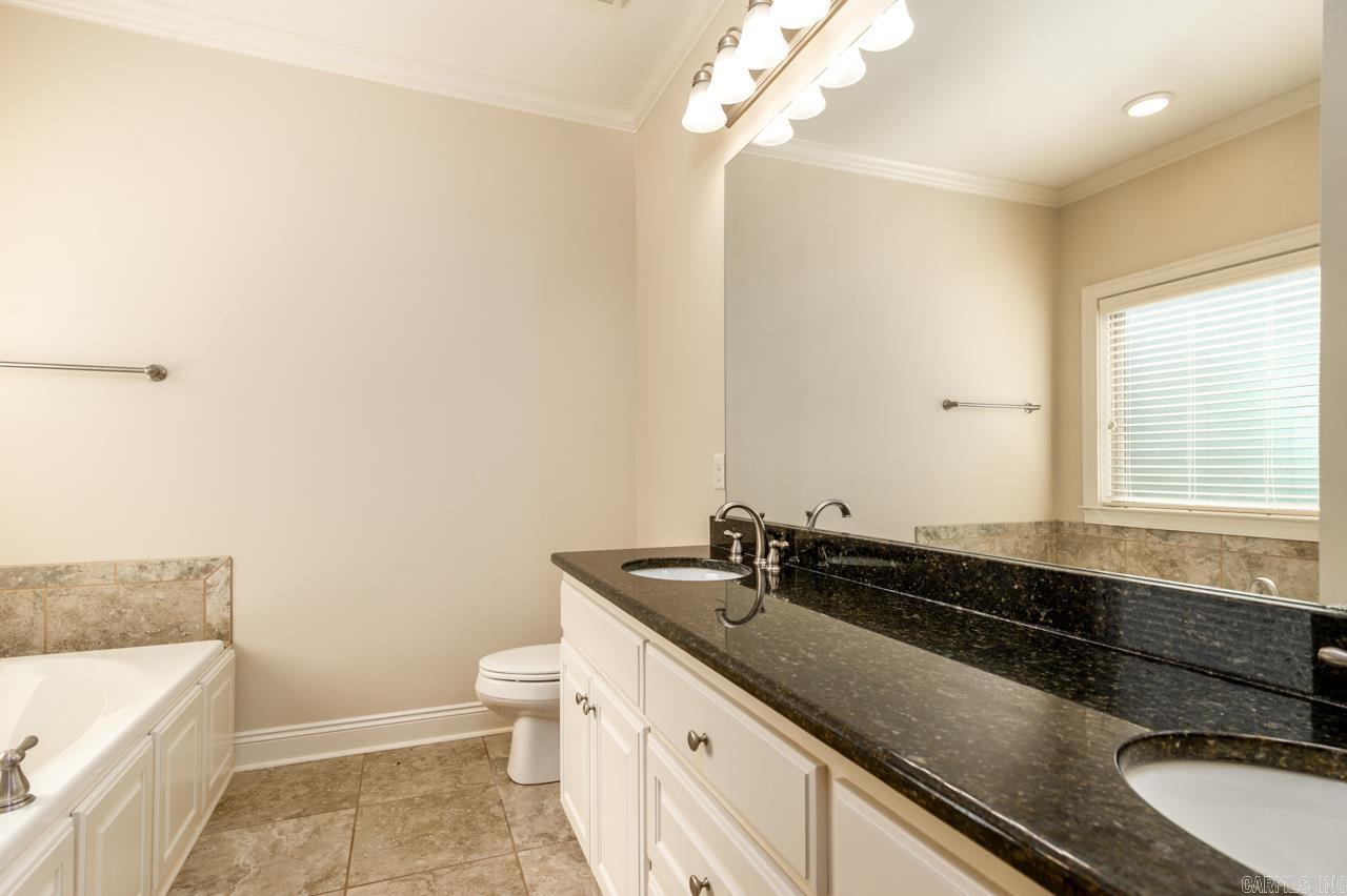 2535 EIGHTEEN  Conway, AR