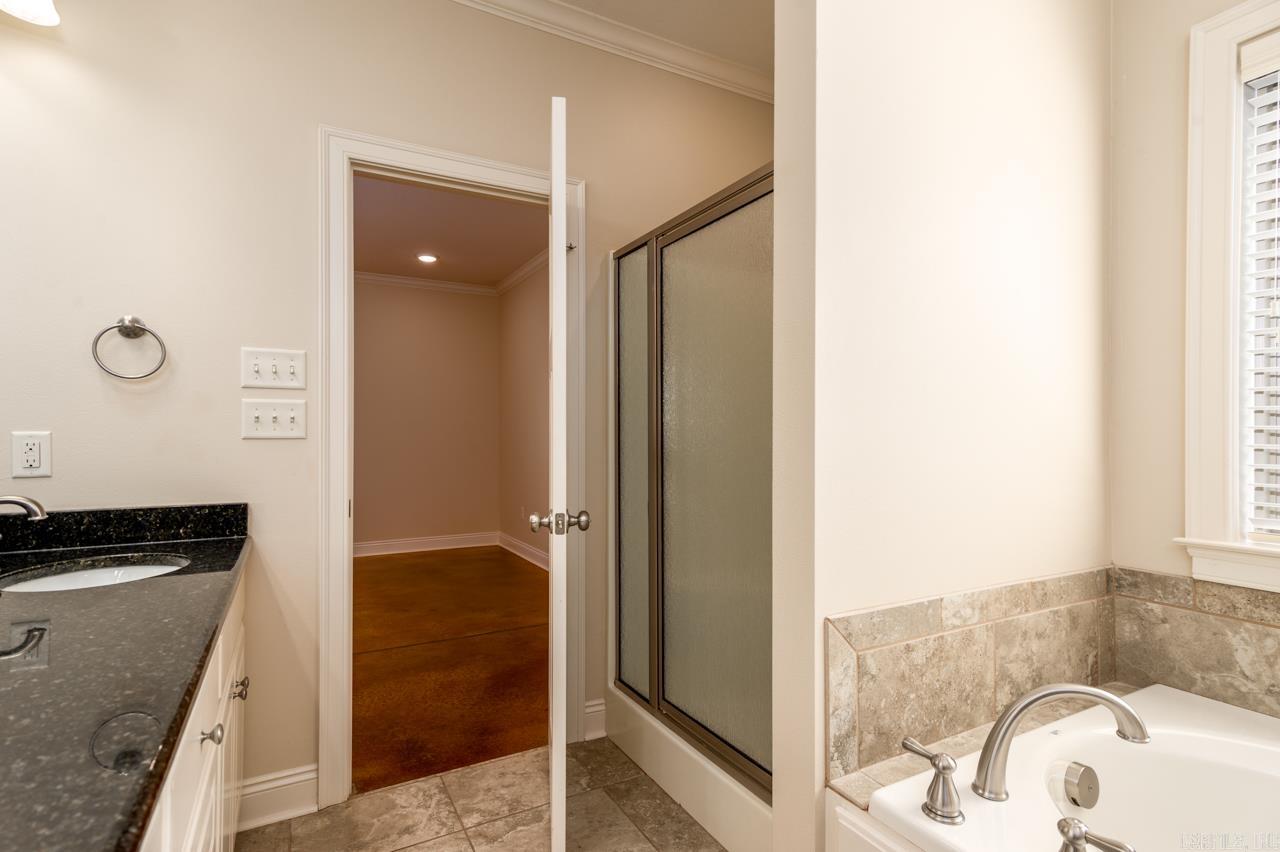 2535 EIGHTEEN  Conway, AR