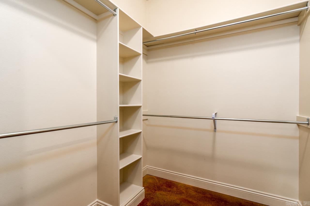 2535 EIGHTEEN  Conway, AR