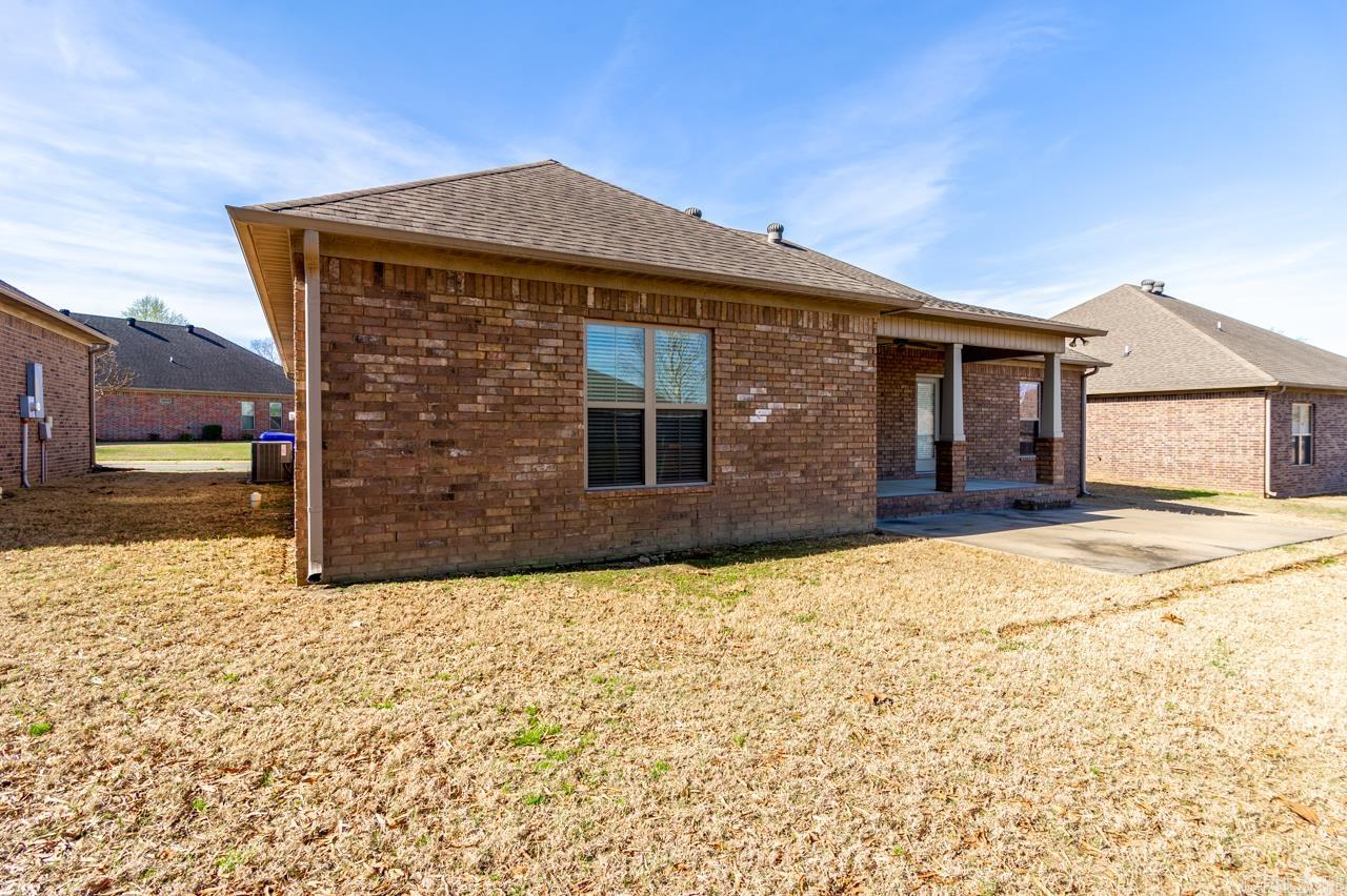 2535 EIGHTEEN  Conway, AR